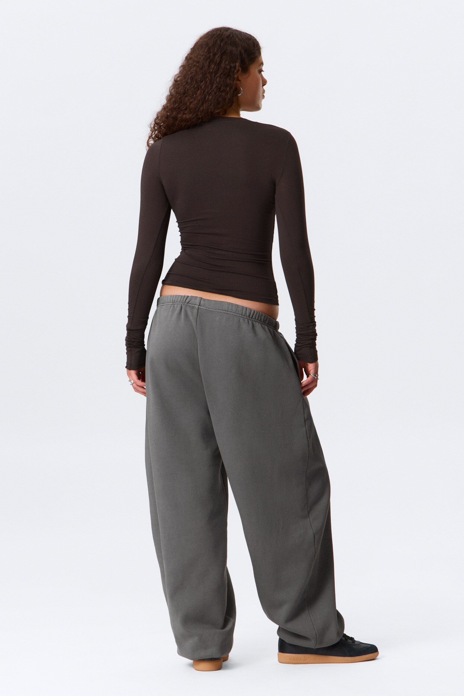 Slim Long-Sleeved Buttoned Cardigan - Dark Brown/Sötét szürke csíkos/Black/Sötétkék/White - 5