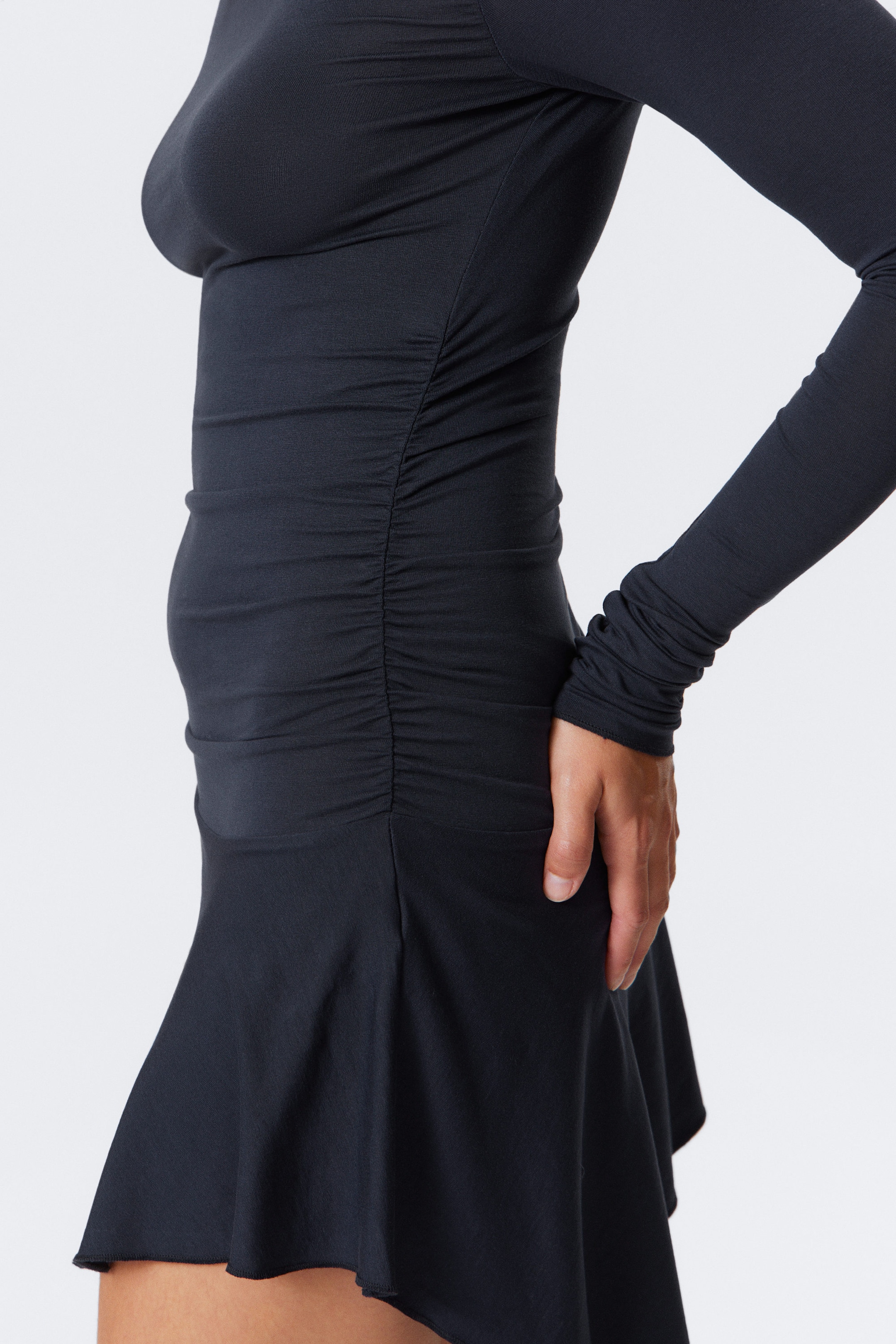 Bleu foncé - Mini-robe drapée asymétrique - 2