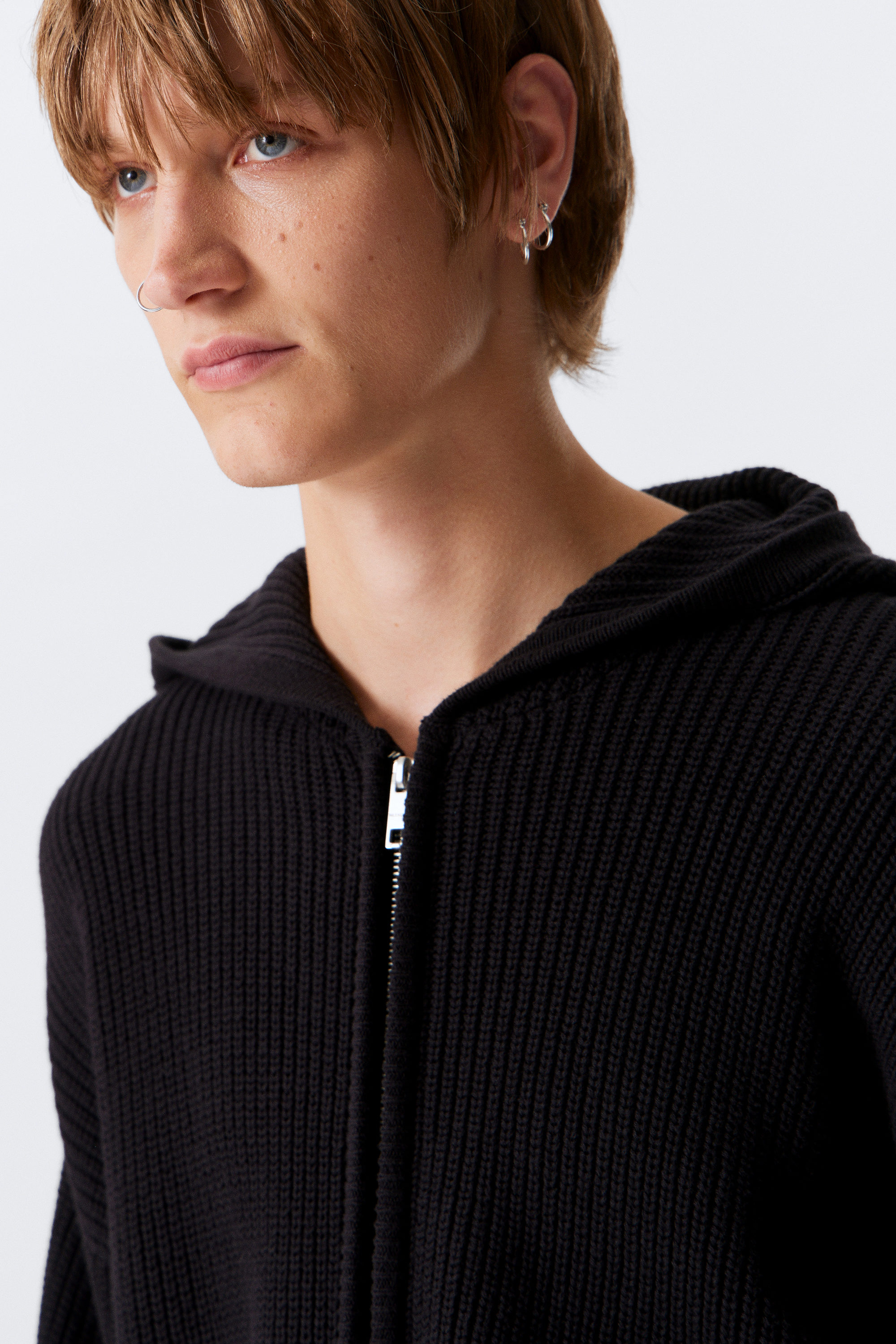 Black - Boxy Knitted Hoodie - 1