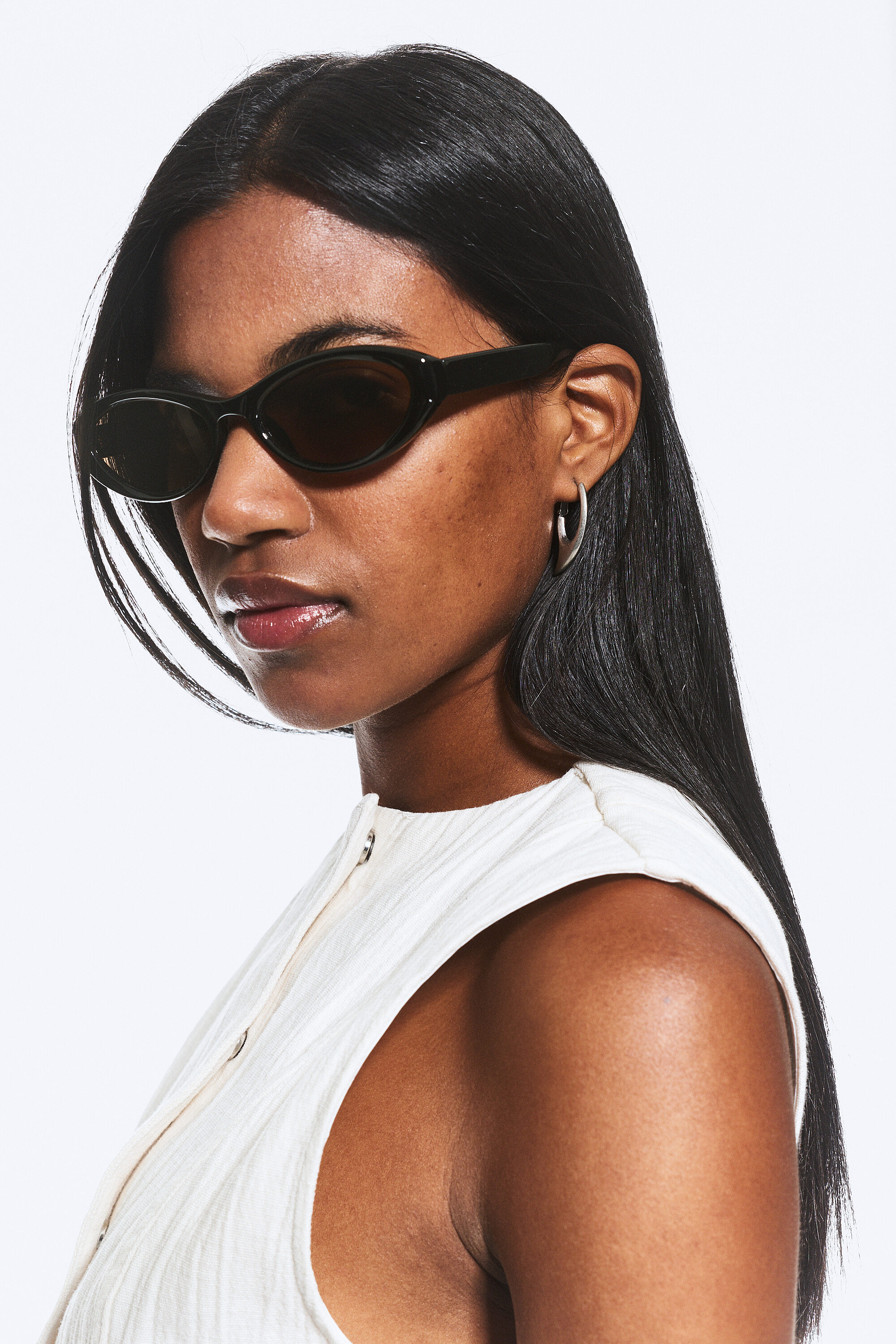 oval sunglasses - Black - Brown Lenses | Weekday WW