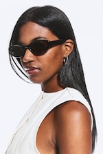 Black - Brown Lenses - Oval Sunglasses - 1