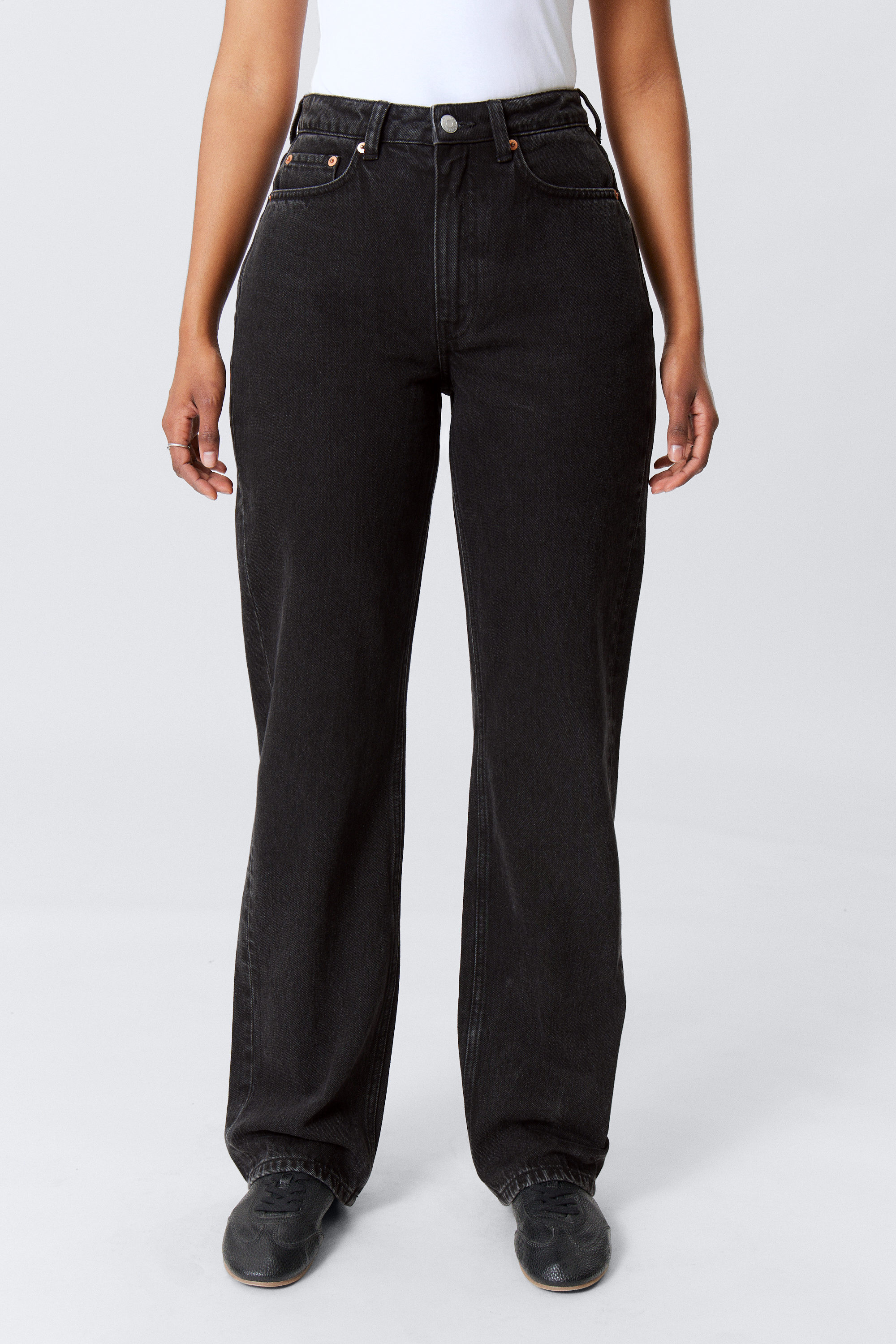 Tuned Black - Schwarz - Resolute Curve High Waisted Regular Straight Jeans - 2