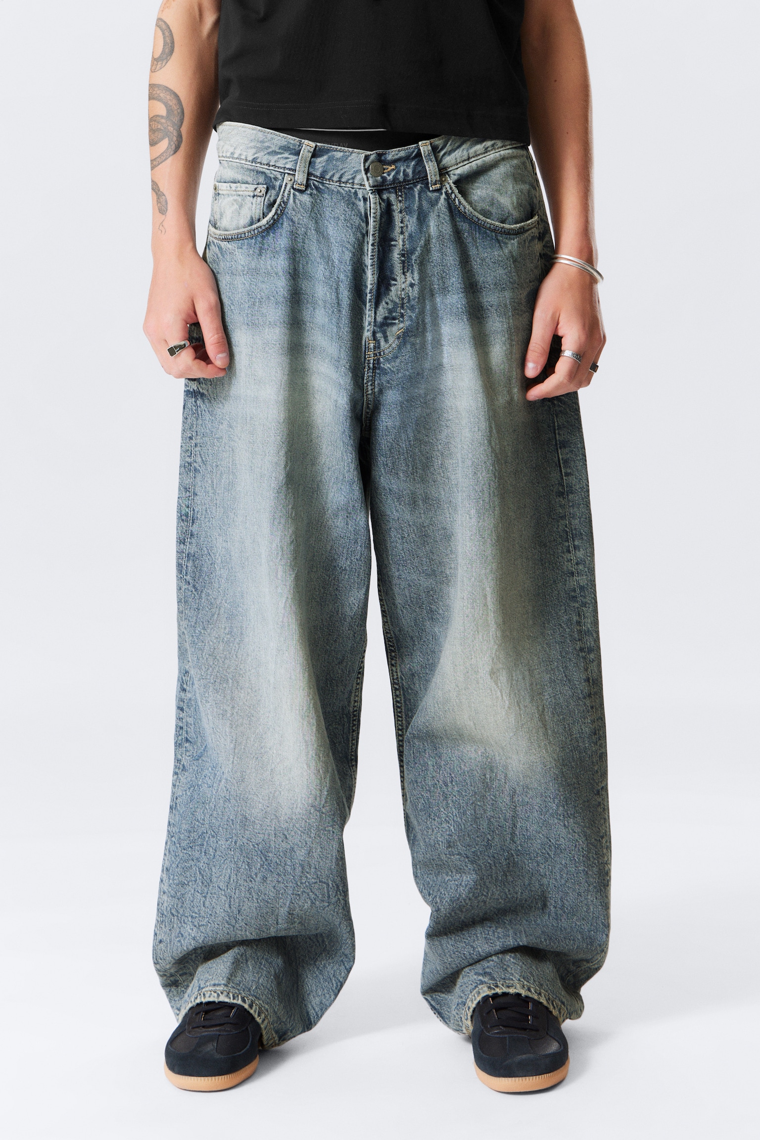 Astro Loose Baggy Leg Jeans - Torn Blue - Mittelblau/Blue Stream - Mittelblau/Kite Blue - Mittelblau/Board Blue - Mittelblau/Tuned Black - Schwarz/Black Rinse - Schwarz/Blue Rinse - Dunkelblau/Minen-Grau/Snow Blue - Hellblau/Mine Blue - Mittelblau