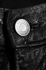 Black - Loose Low Rise Coated Denim Shorts - 6