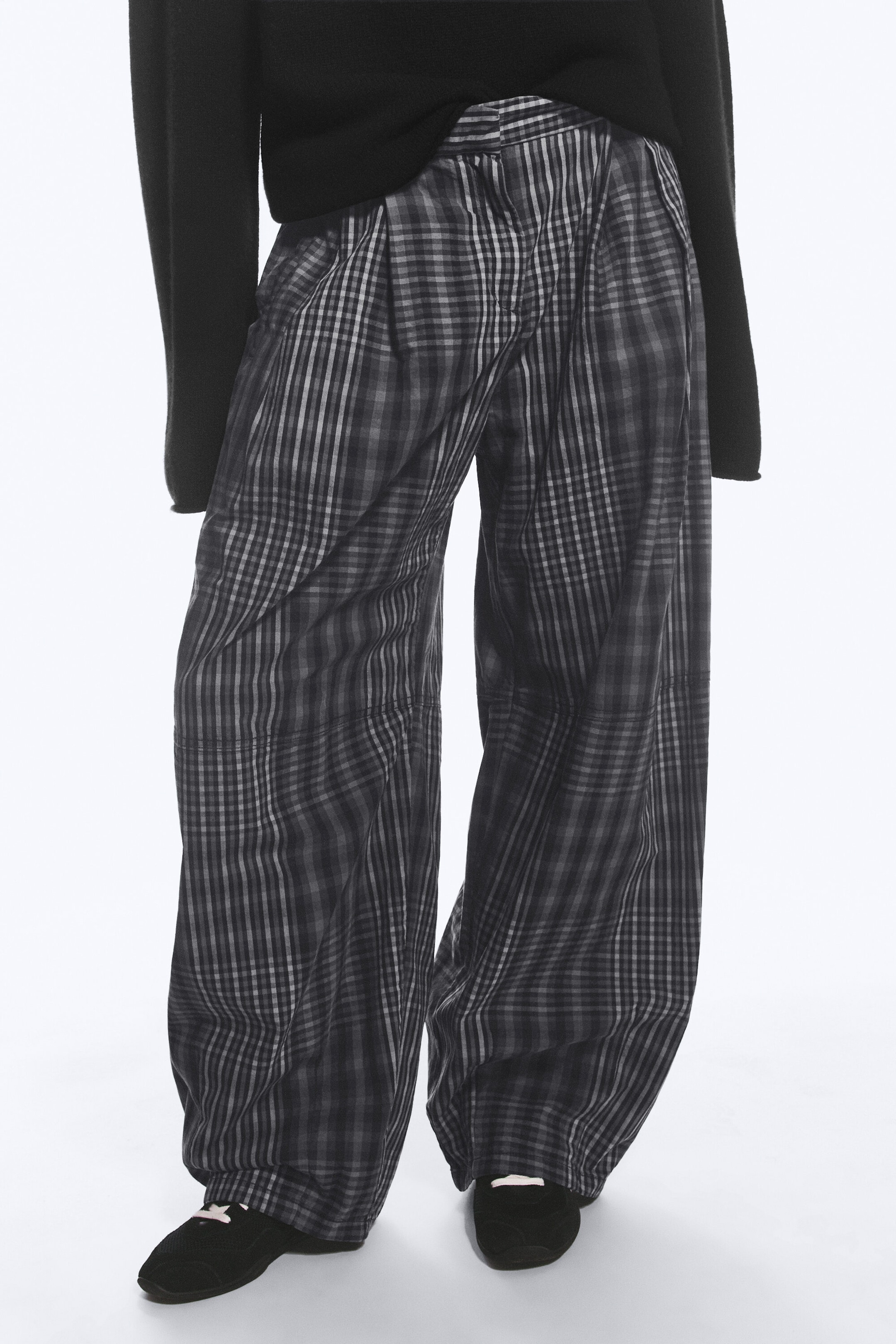 Gris foncé à carreaux - Pantalon barrel plissé taille basse - 3