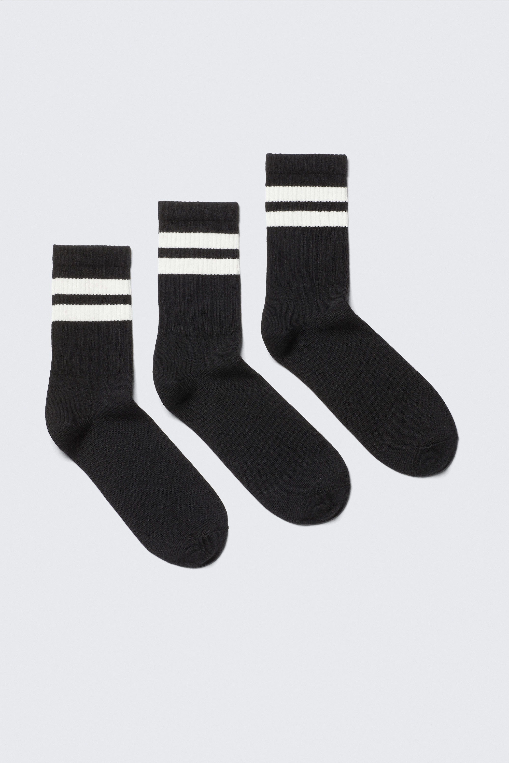 Striped Black - Gestreifte Sportsocken 3er-Pack