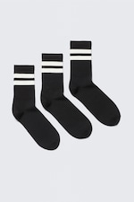 Schwarz mit Streifen - Gestreifte Sportsocken 3er-Pack - 0