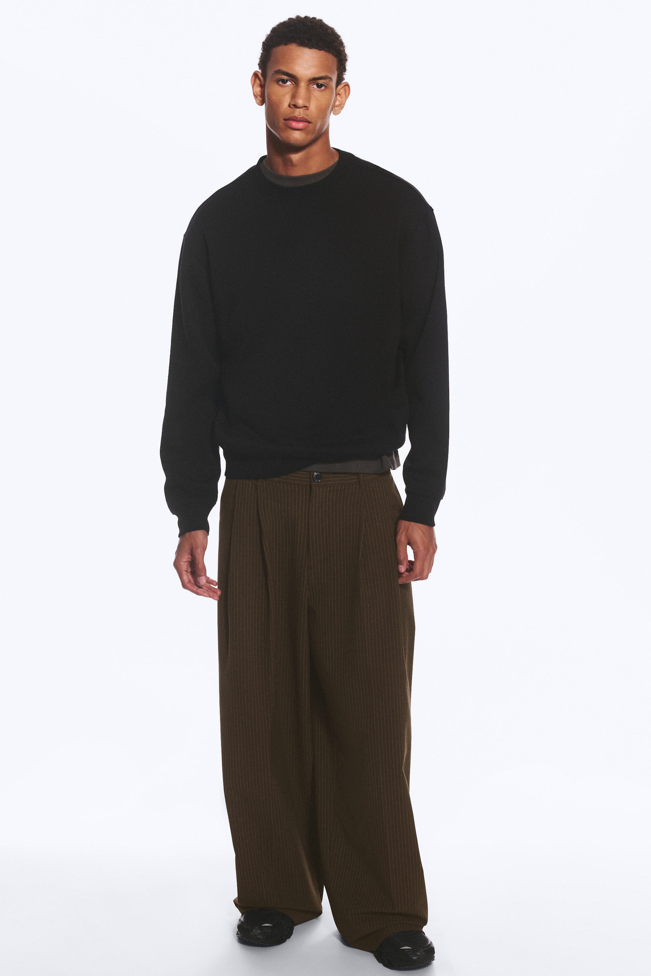 Zwart - Classic Sweatshirt - 4