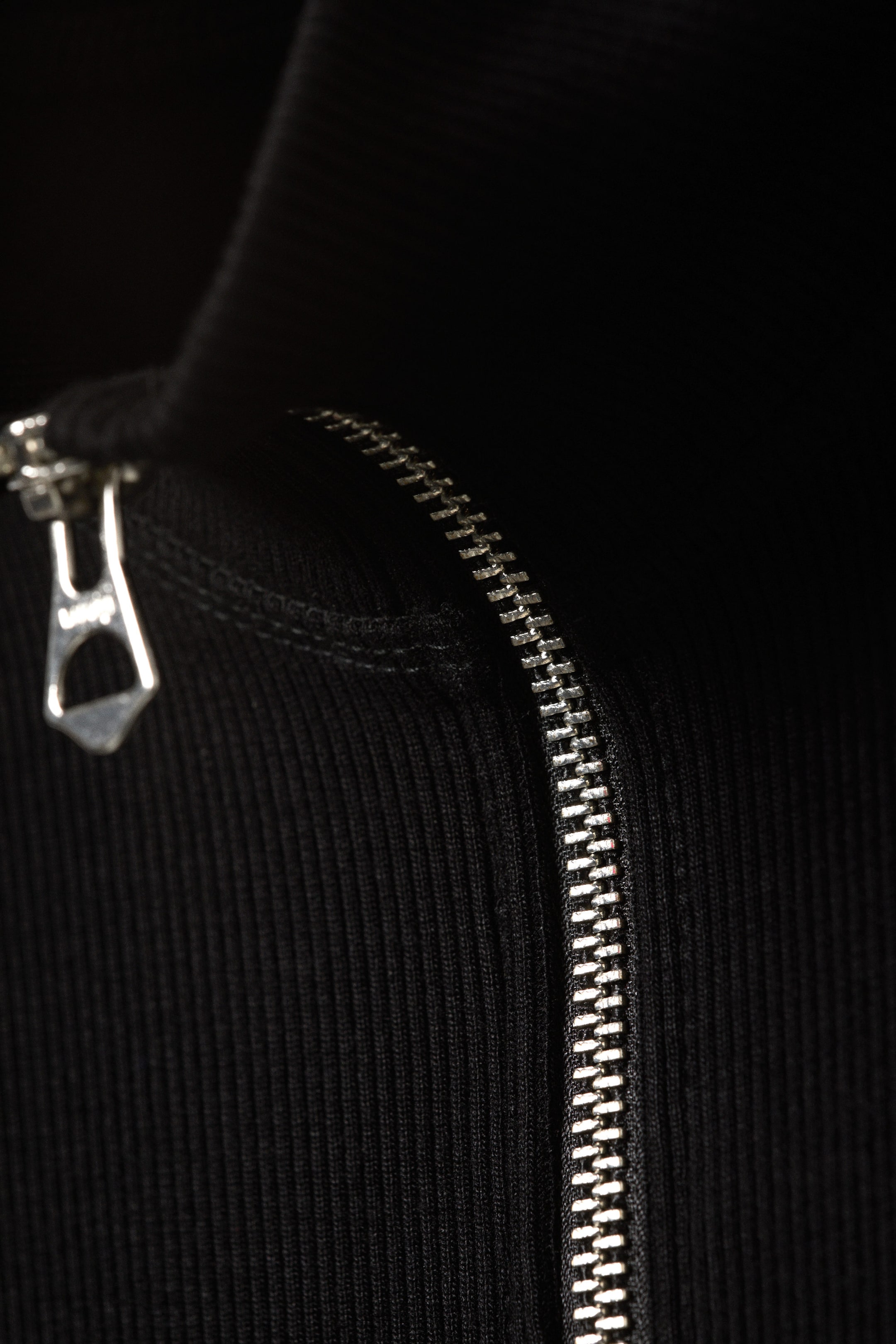 Black - Fitted Long-Sleeved Mock-Neck Zip Top - 5