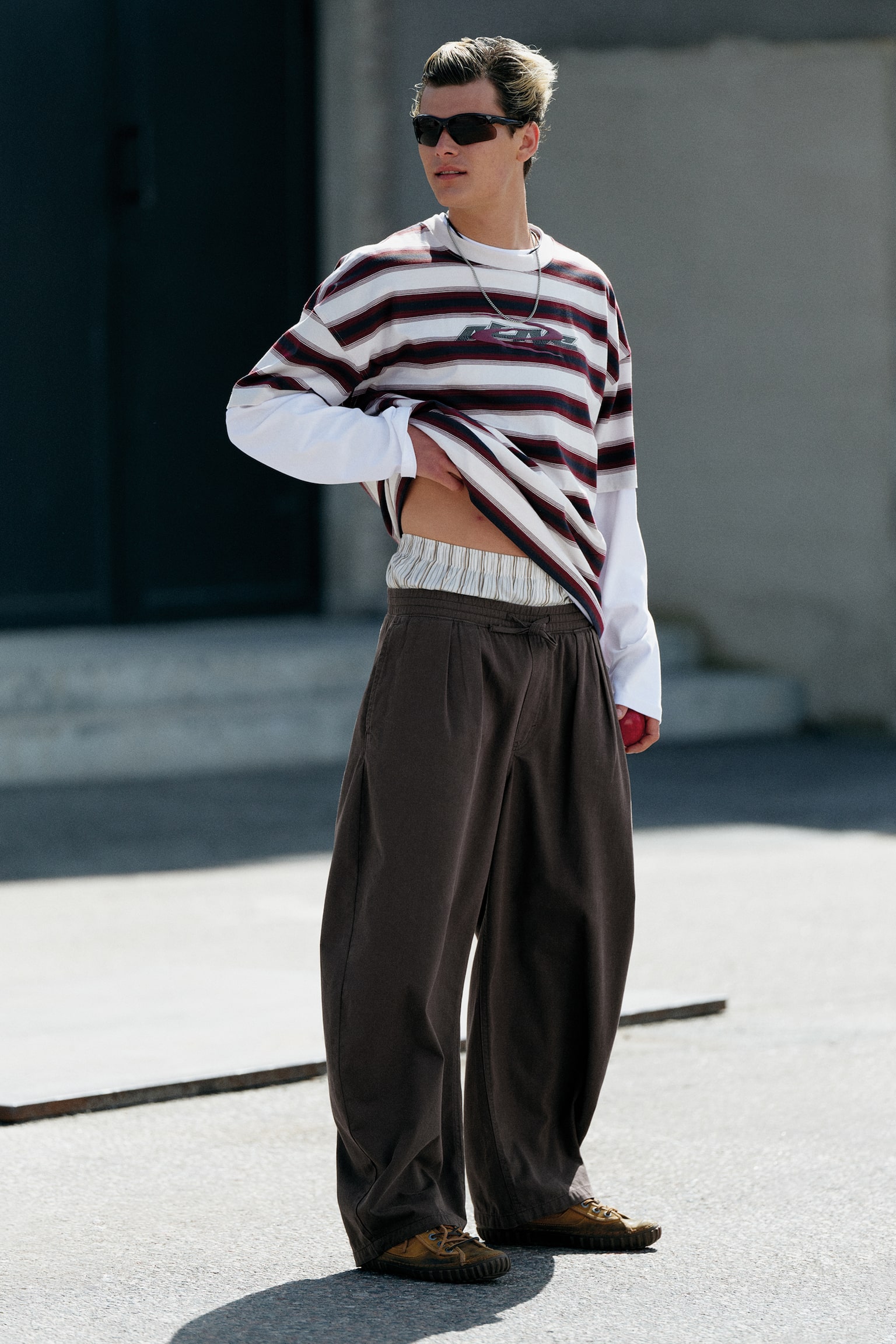 Pantaloni Tubulari Cu Talie Elastică - Maro Închis/Negru/Bej prăfuit - 1