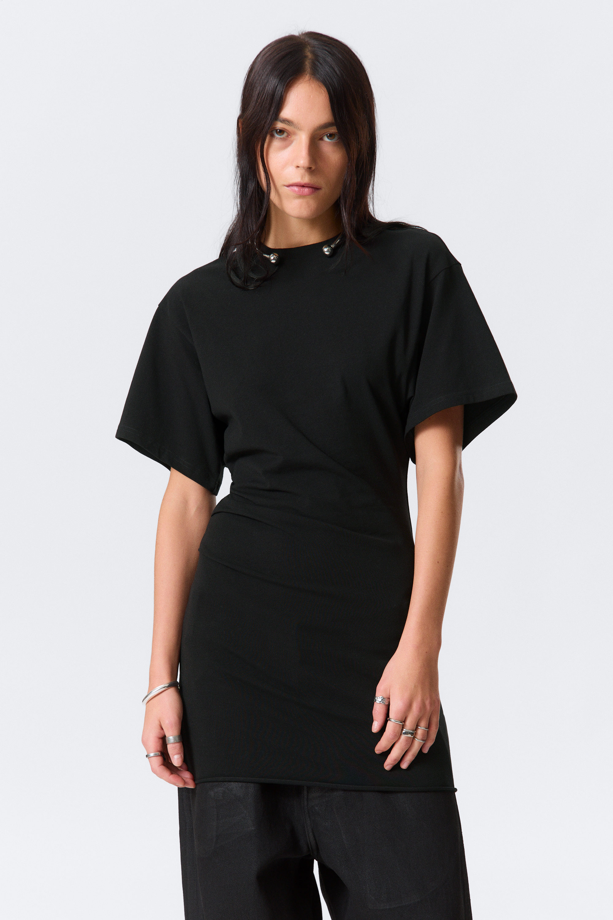 Zwart - Mini-T-shirtjurk met korte mouwen - 2