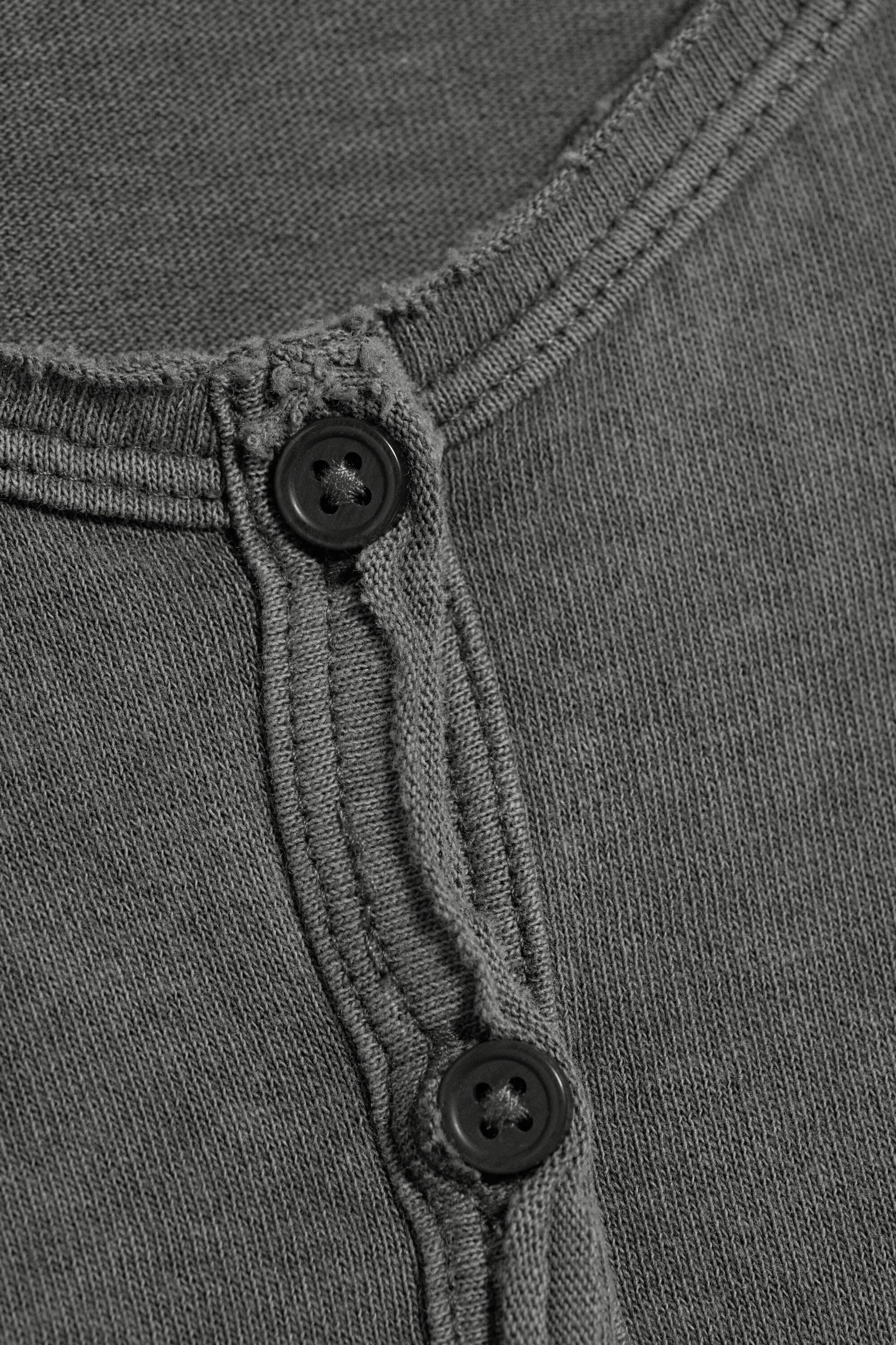 Ausgewaschenes Dunkelgrau - Schmal geschnittener Jersey-Cardigan - 4