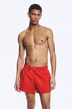 Rot - Strukturierte, mittellange Badeshorts - 0