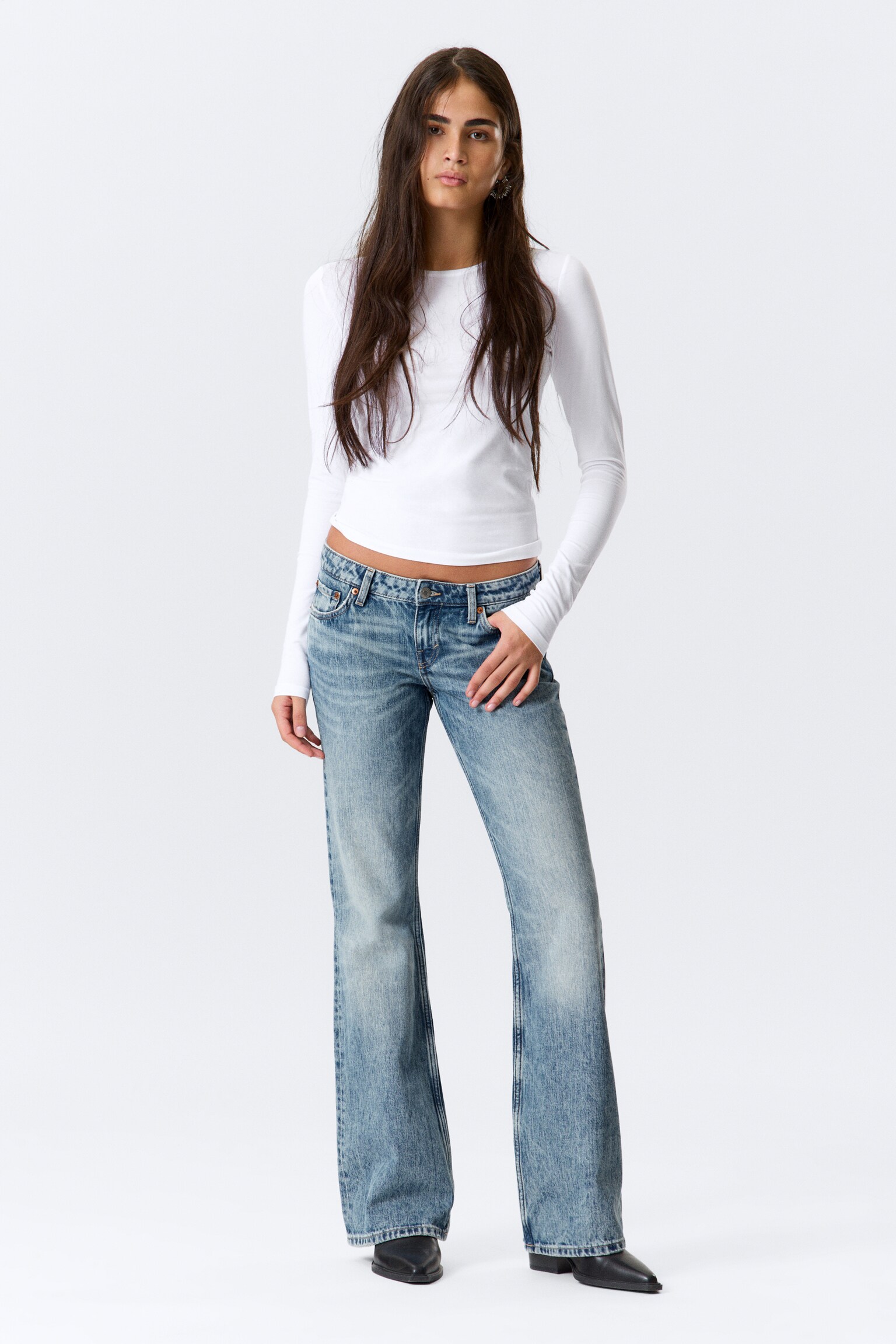 Nova Low Rise Slim Bootcut Leg Jeans - Blue Stream - Medium Blue/Brick Blue - Light Blue/Board Blue - Medium Blue/Lip Blue - Light Blue/Mine Blue - Medium Blue/Black Rinse - Black/Lake Blue - Medium Blue/Deep Sea Blue - Dark Blue - 1