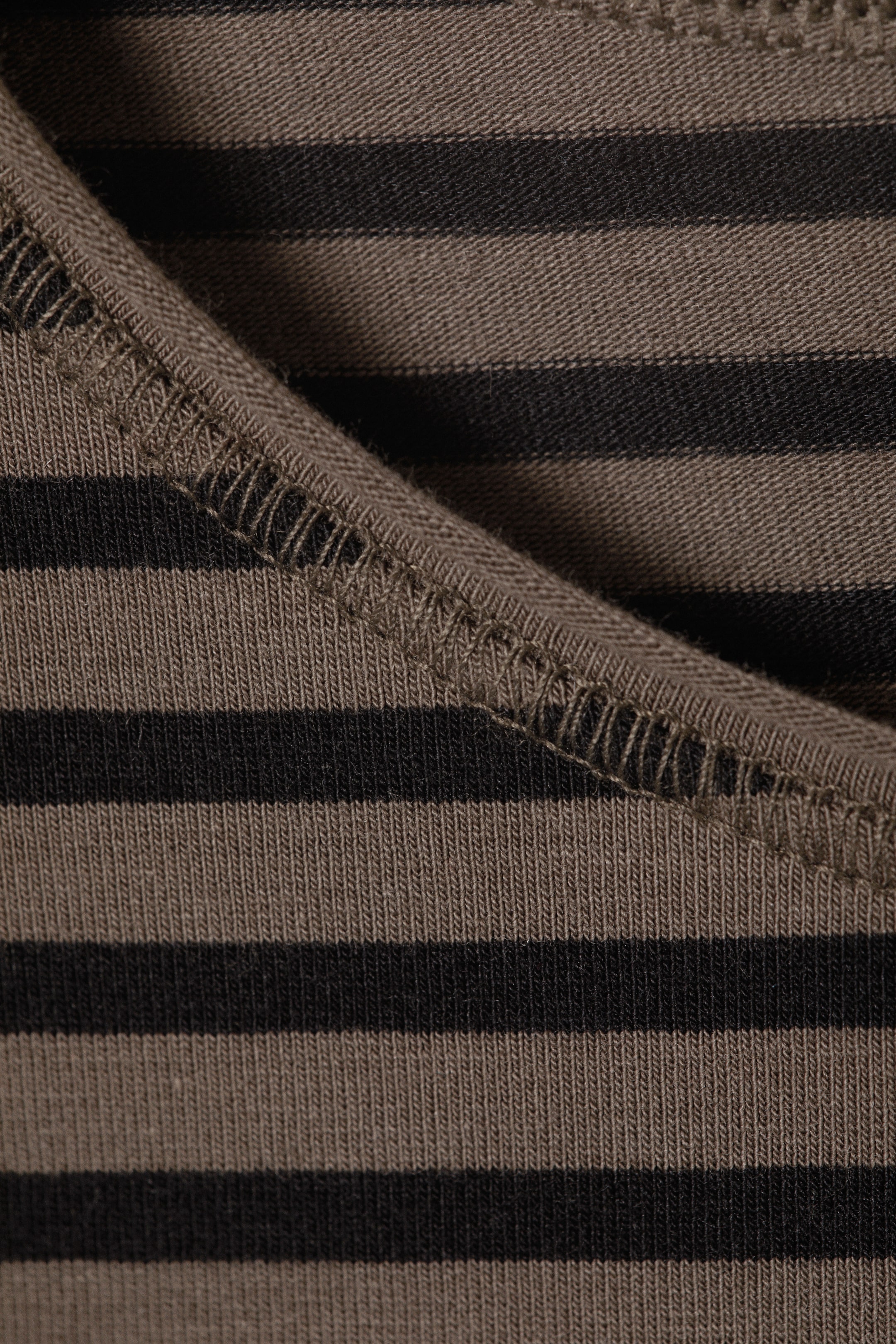 Nagyobb kép megtekintése: Long Sleeve Cotton Top - Sötétbarna csíkos - NŐI | H&M HU 5