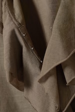 Brun - Långärmad omlottblus med volang - 1