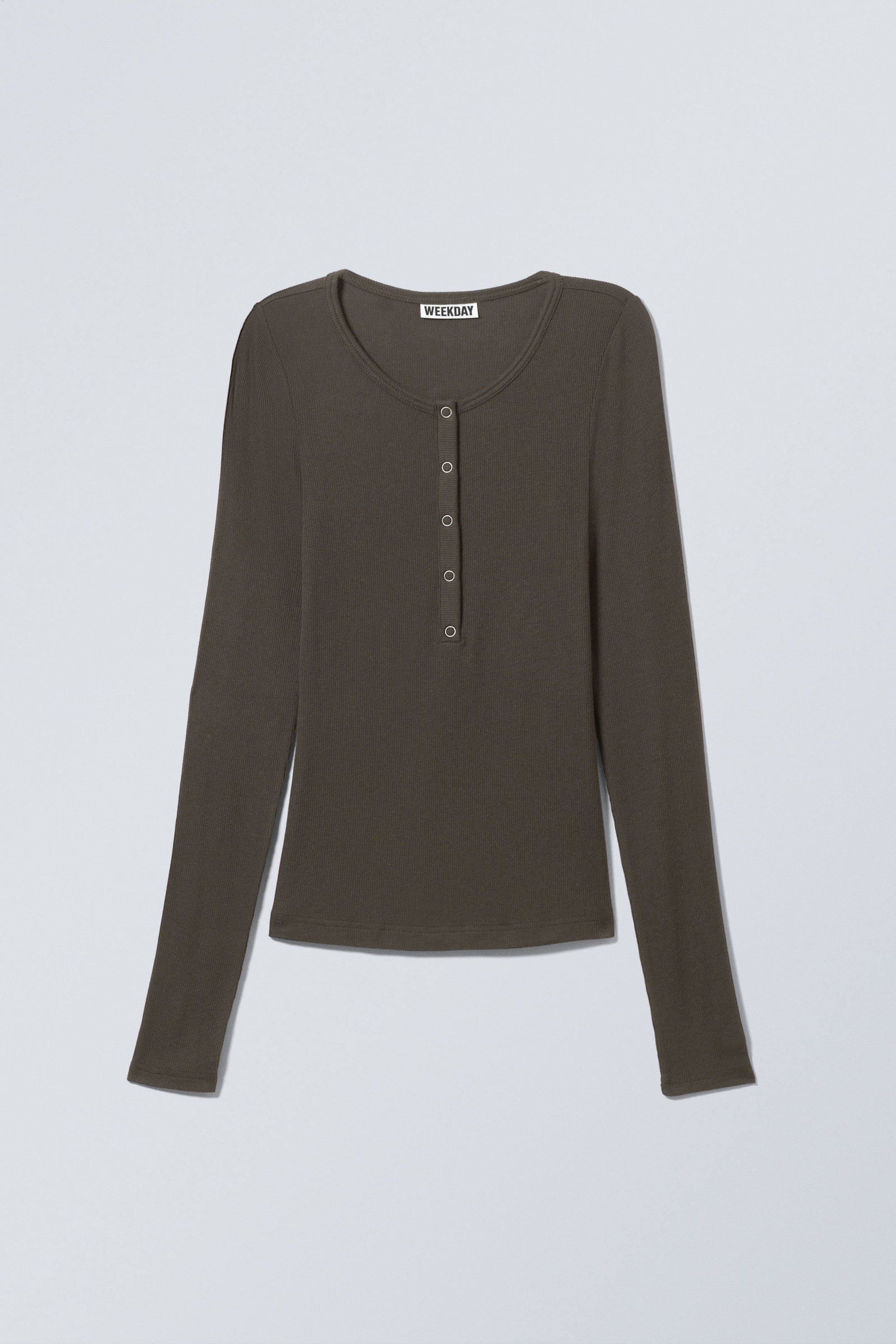 Dunkelbraun - Hauchdünnes, geripptes Henley-Longsleeve - 1