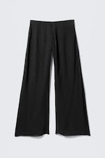Black - Crinkled Low-Rise Wide-Leg Trousers - 0