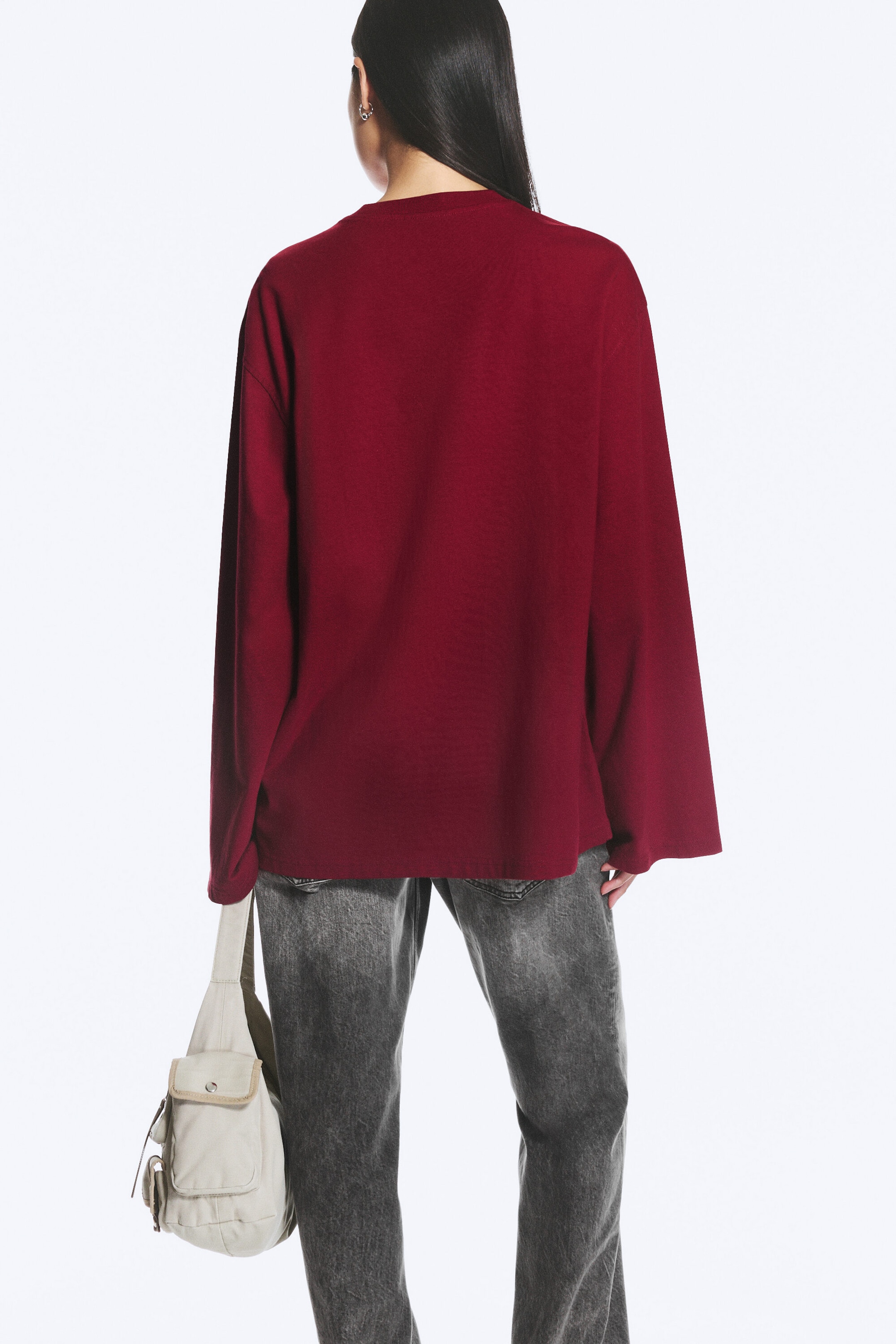 Dunkelrot - Oversized-T-Shirt mit langen Ärmeln - 2