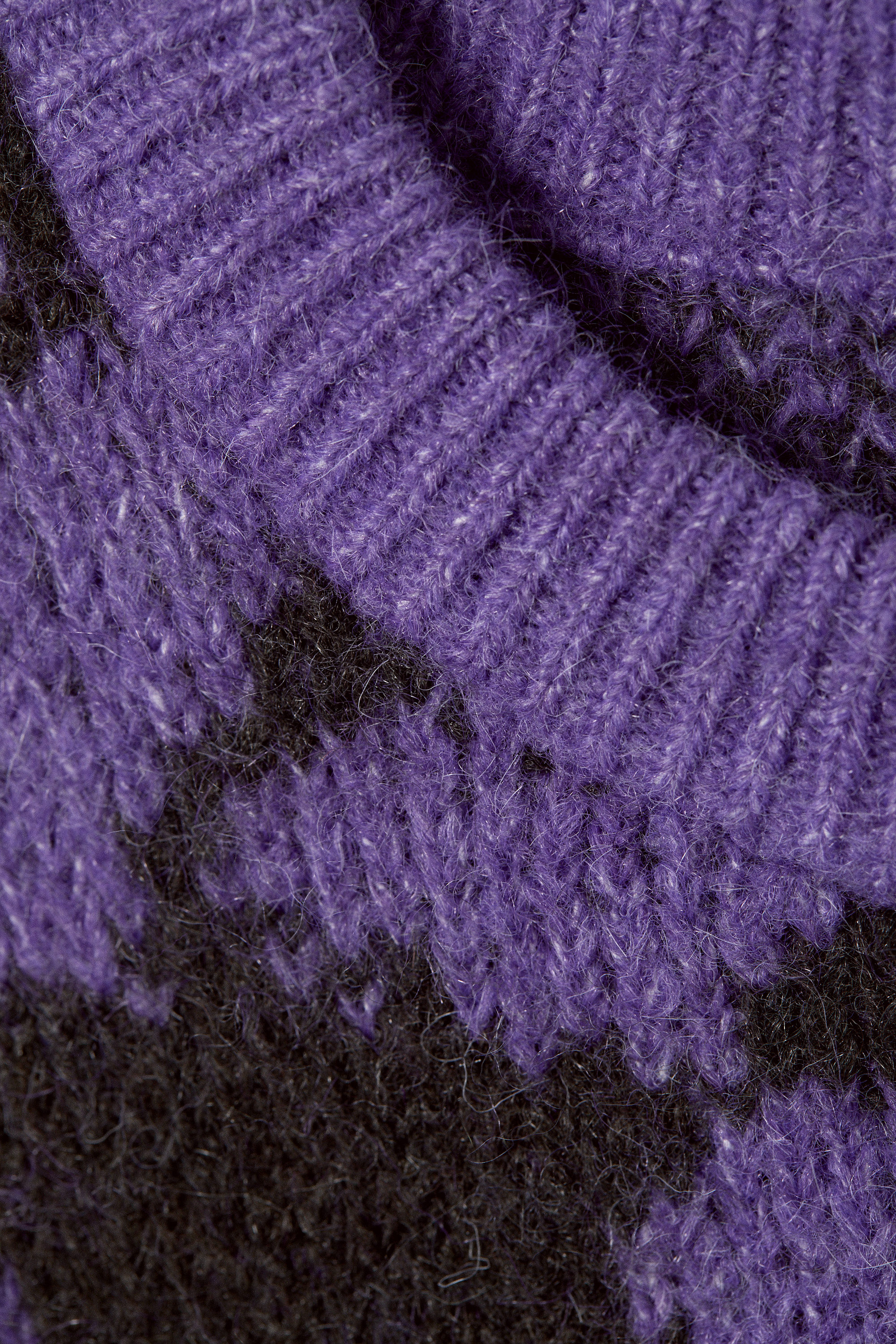 Purple - Abstract Black - Ruimvallende trui van wolmix met grafische print - 3