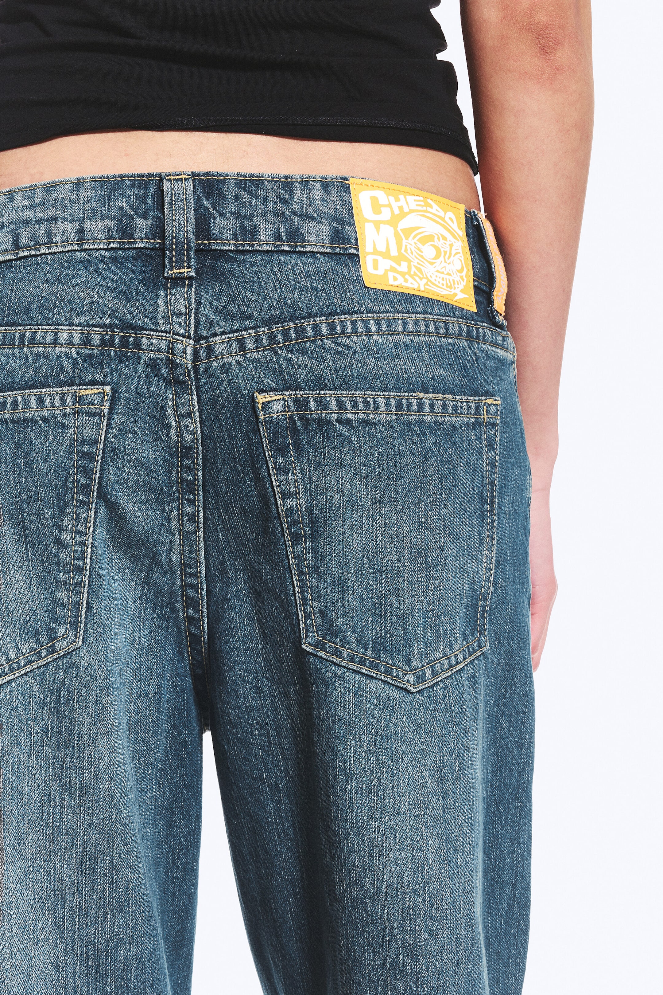 Tide Blue - Mittelblau - Loosy Lucie Low Rise Regular Flared Leg Jeans - 3