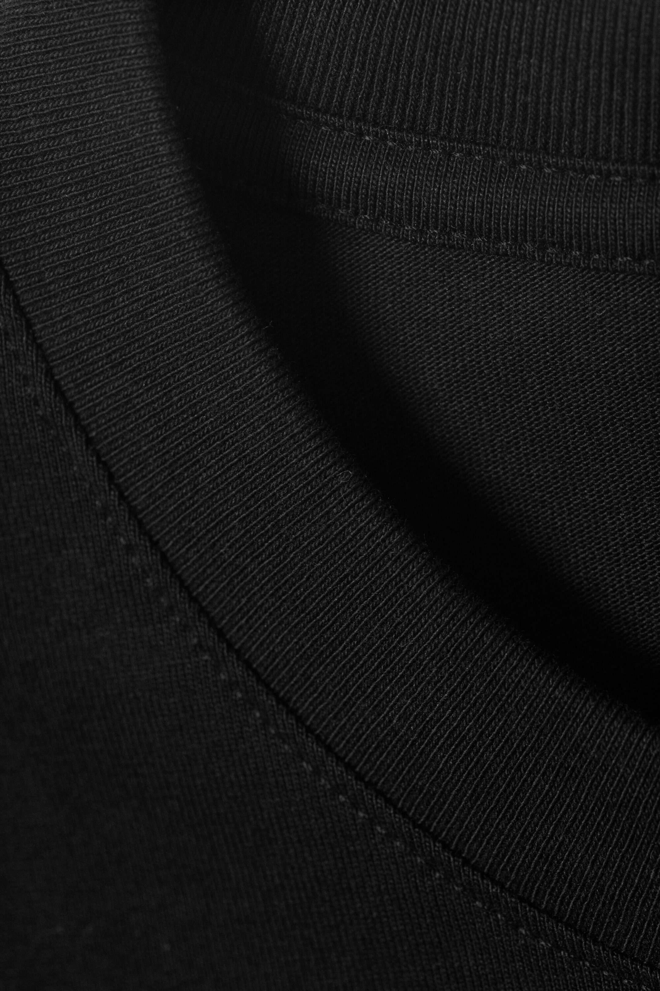 Black - Classic Boxy T-shirt - 5