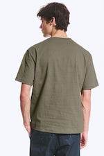 Staubiges Grau - T-SHIRT MIT RELAXTER PASSFORM - 2