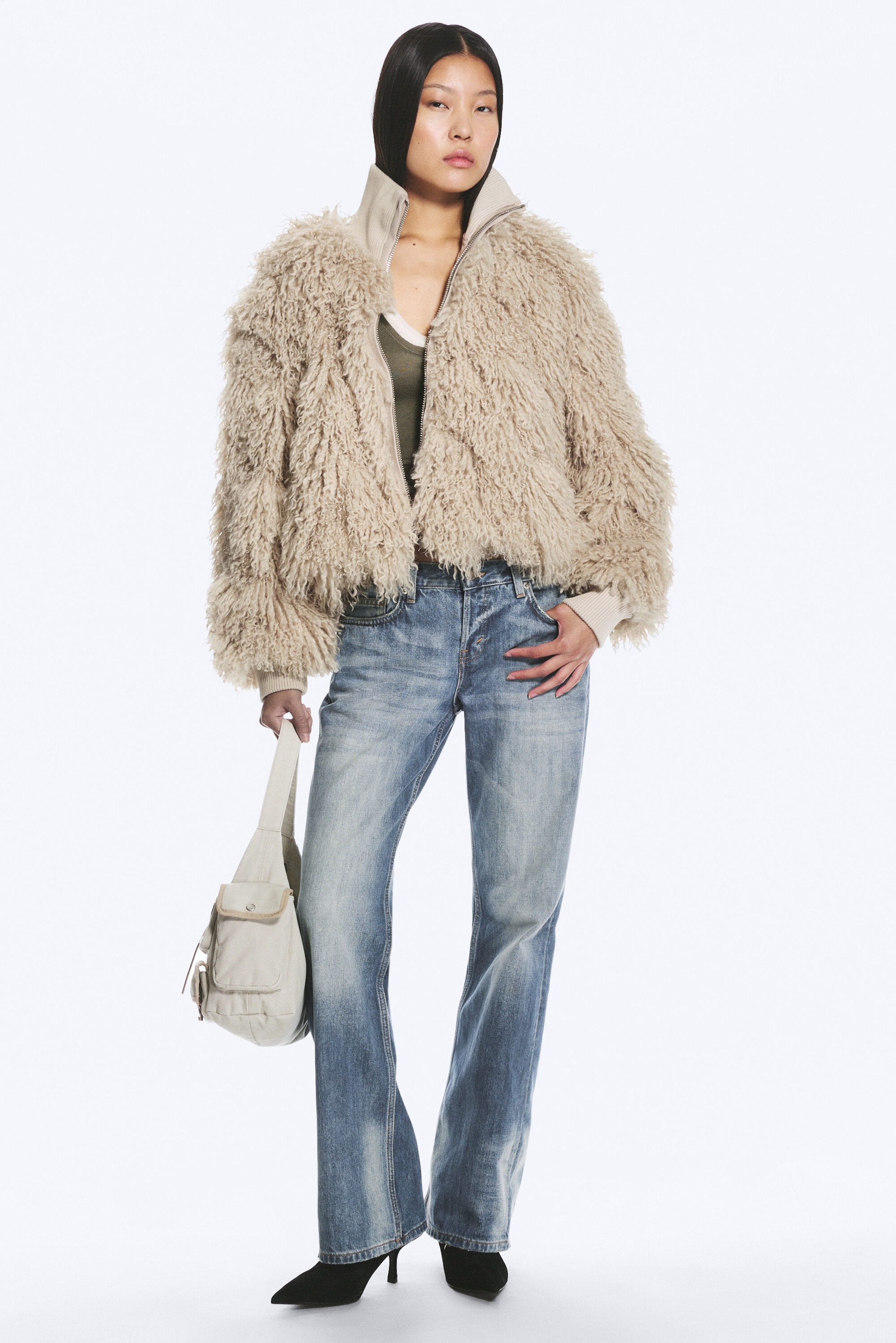 Gedecktes Hellbeige - Jacke aus Fellimitat - 1