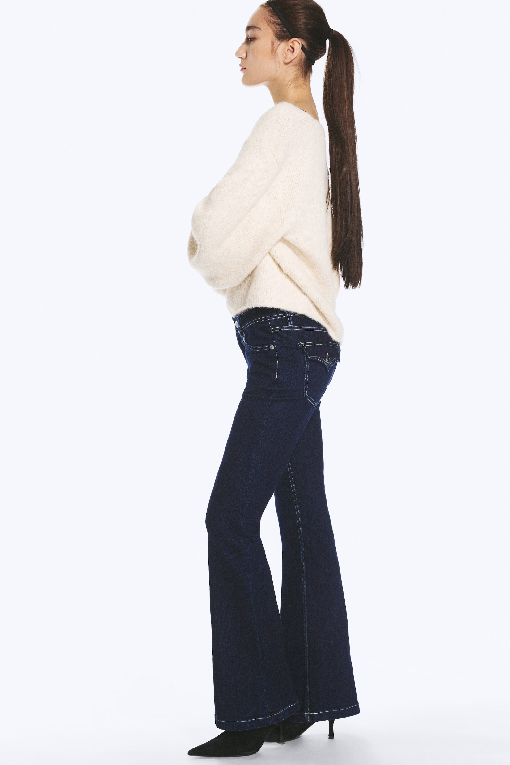 Blue Rinse - Mörkblå - Low Waist Slim Flared Jeans - 1