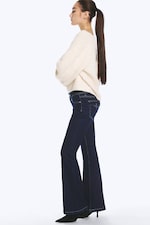 Blue Rinse – mørkeblå - Slim-fit jeans med lavt liv og utsvingte ben - 0
