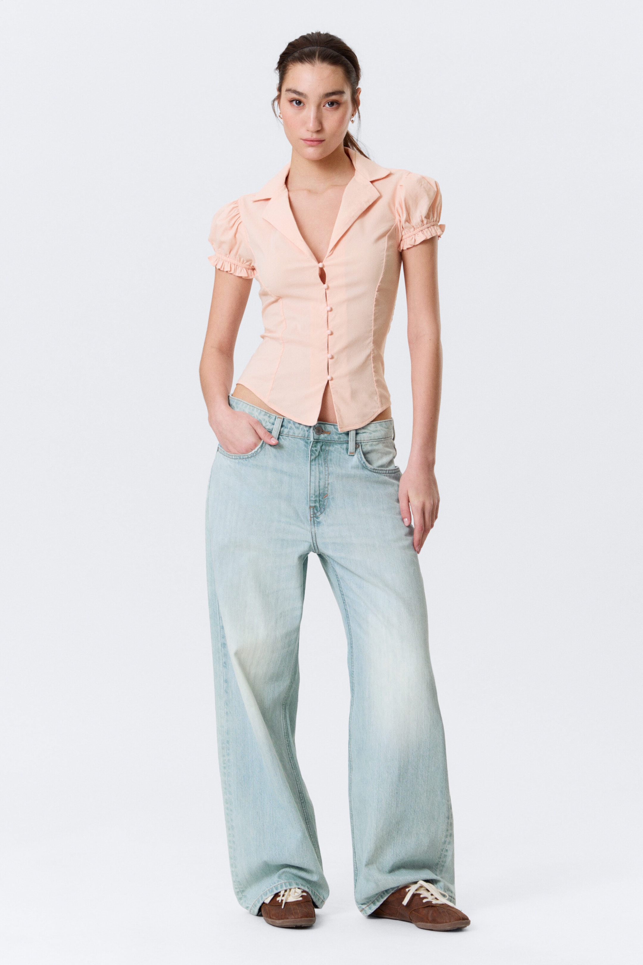 Striped Peachy Pink - Fitted Short-Sleeved Resort Shirt - 2