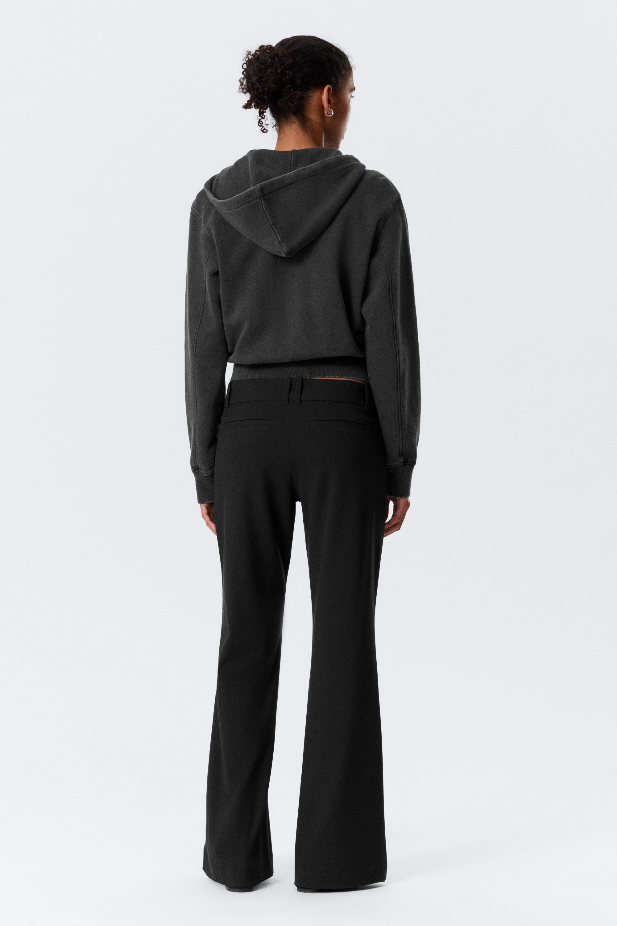low-rise flared suiting trousers - Black | Weekday EU