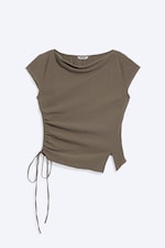 Dark Mole - Ruched Short-Sleeved Top - 0