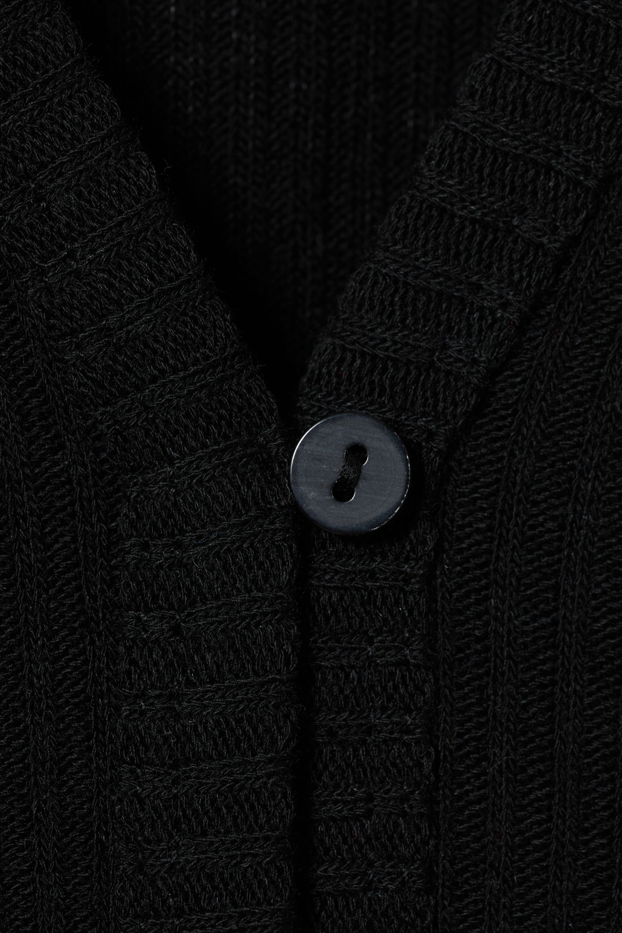 Schwarz - Enge Strickjacke Anais - 1