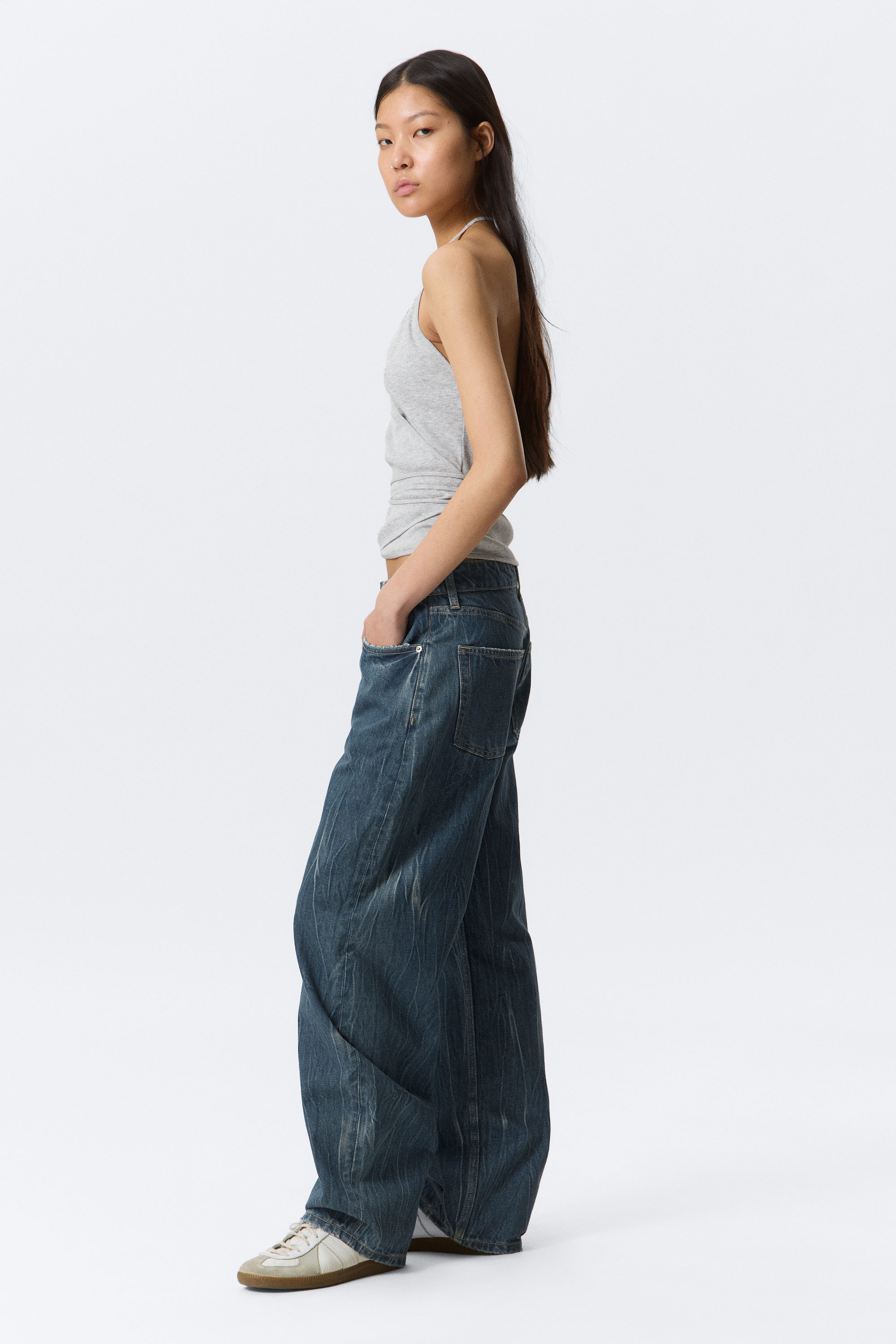 Gnarly Blue - Mittelblau - Abell Mid Waist Regular Barrel Leg Jeans - 2