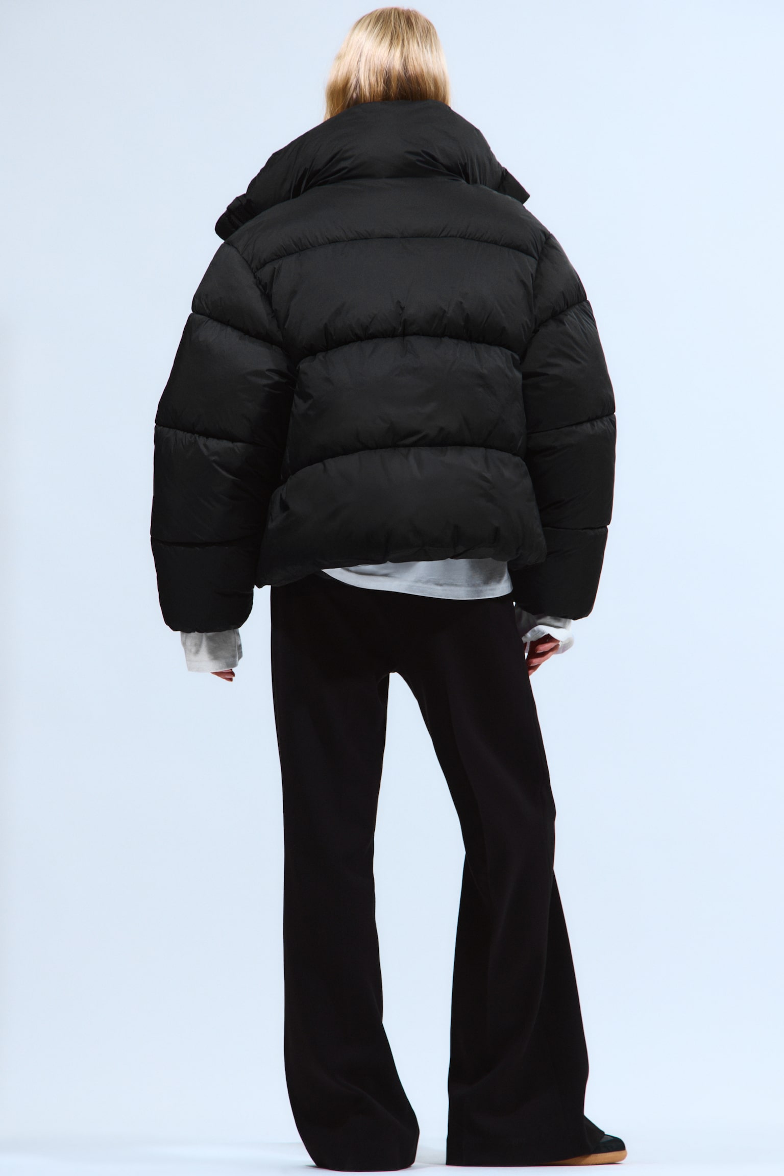 Short Oversized Puffer Jacket - Black/Dark Brown - 6