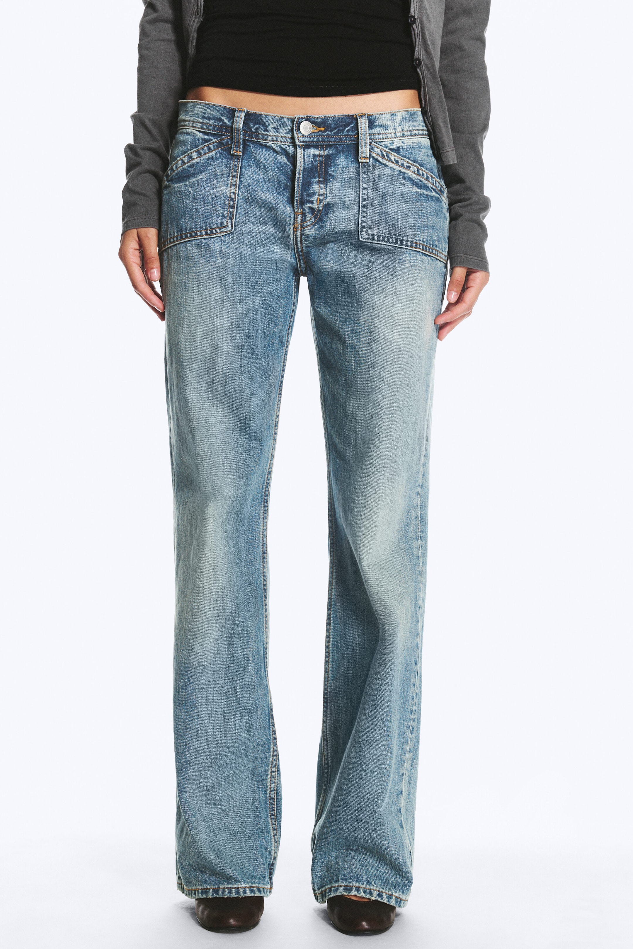 Coastal Black - Hellblau - ASTER LOW WAIST SLIM BOOTCUT JEANS - 2