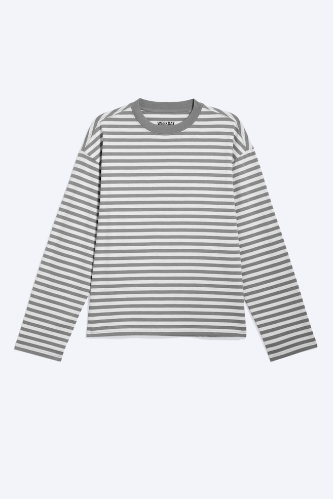 Camiseta de manga larga Loose Boxy - Blanco y gris a rayas/Lila/Negro a rayas/Verde/blanco a rayas/A rayas blanco/negro/Blanco/Negro/Marrón oscuro/Rayas blancas y azul marino/Topo claro a rayas/Rayas azules y blancas/Morado Empolvado/Verde oscuro/Azul empolvado/Rayas marrón oscuro/Azul claro/Rayas blancas y marrones/Azul marino oscuro - 1