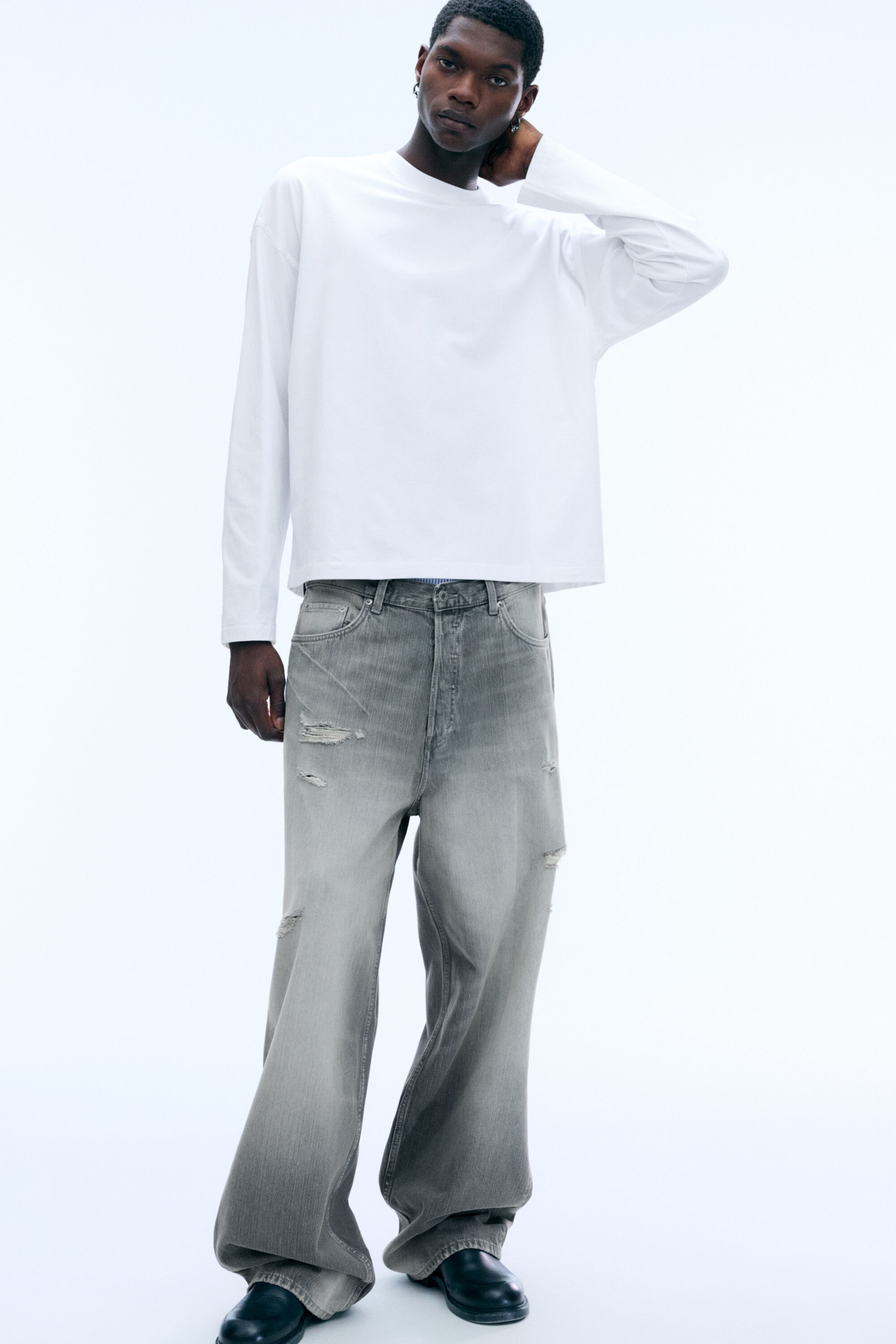 Weiß - Oversized Longsleeve mit kastiger Passform - 2