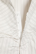 Light Dusty White - Long-Sleeved Hook-and-eye Top - 4