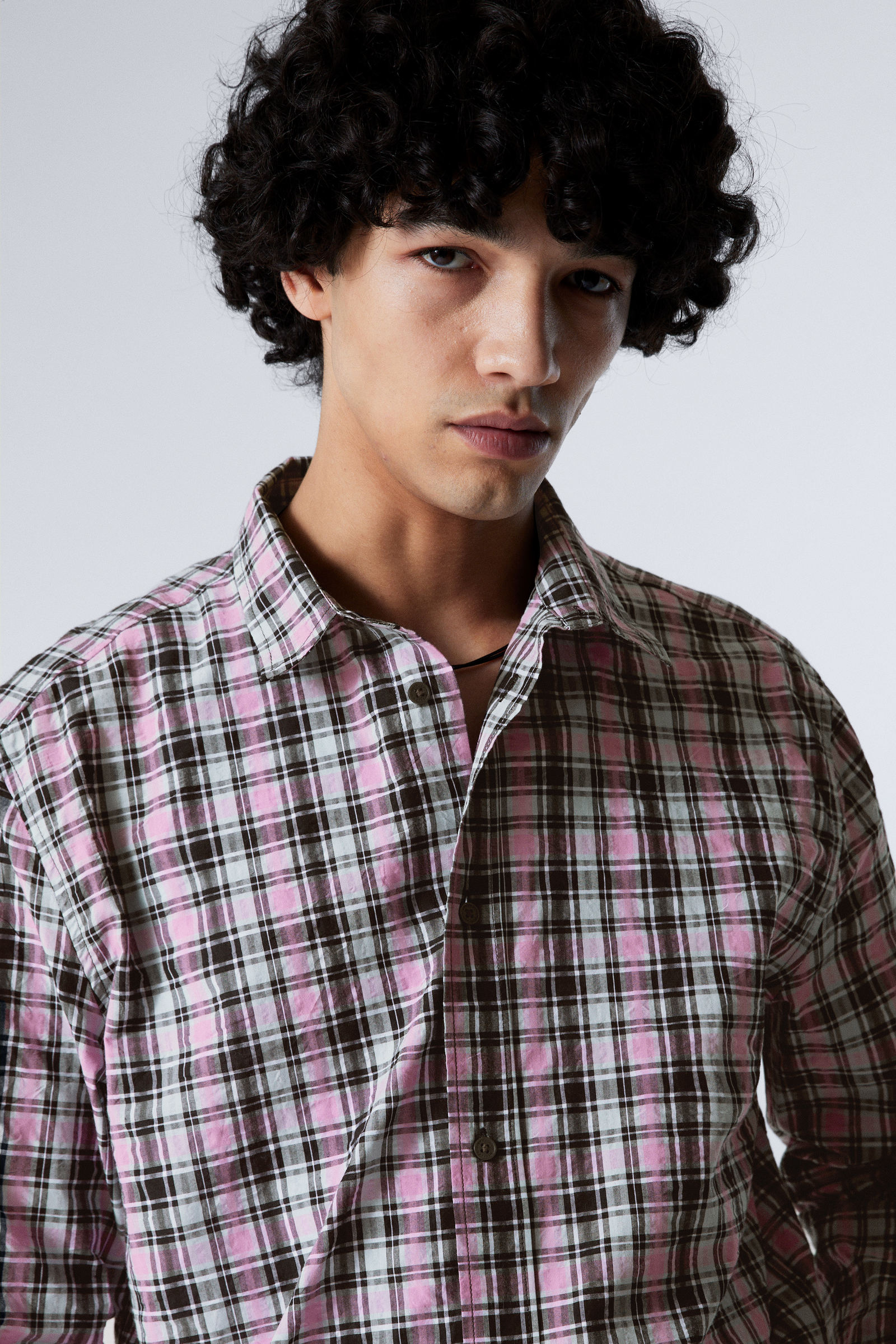 ★英国発*WEEKDAY*新作*チェックシャツ/pink checkered★ ピンクチェックシャツ - ROYNINE | 60% - アジアファッション通販