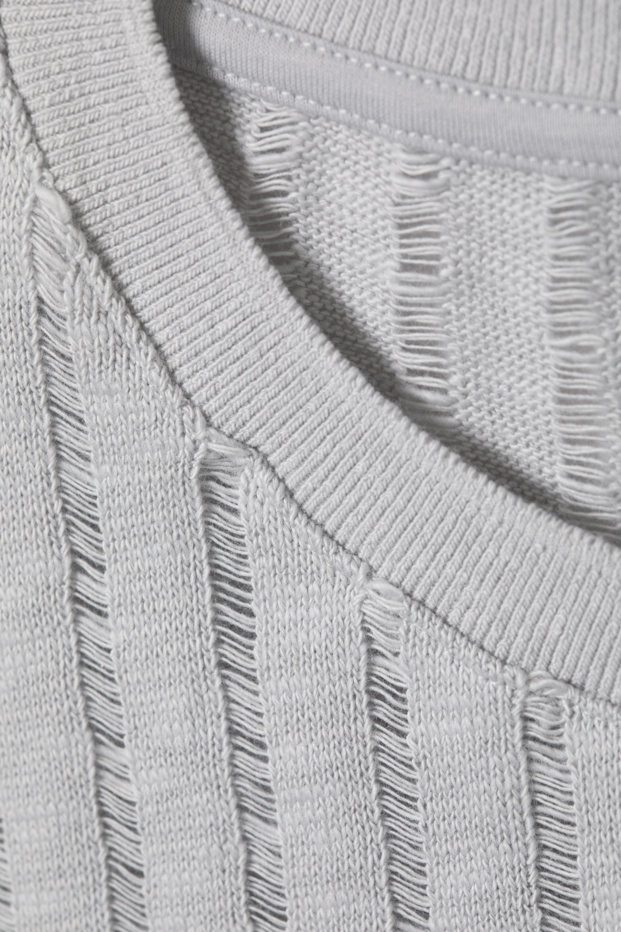 Προβολή μεγαλύτερης εικόνας: Κοντό Τοπ από Βαμβάκι με Δομημένη Γραμμή - Ανοιχτό Γκρι Μελανζέ - Men | H&M GR 2