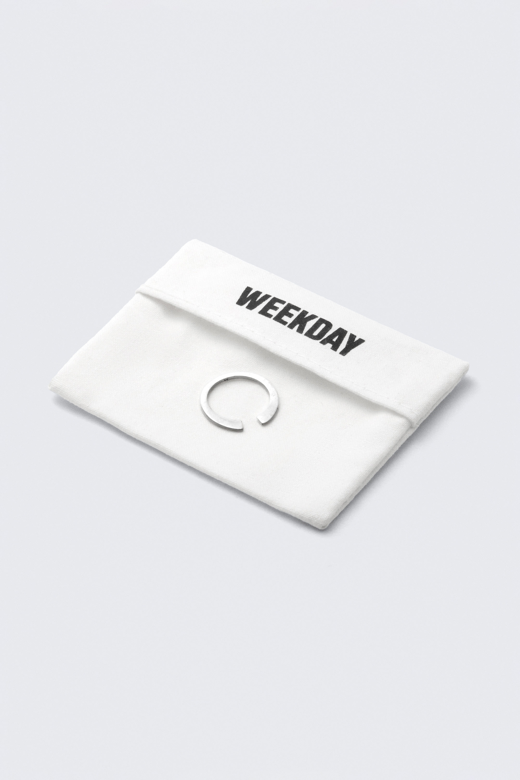 Silberfarben - Minimalistischer versilberter offener Ring - 1