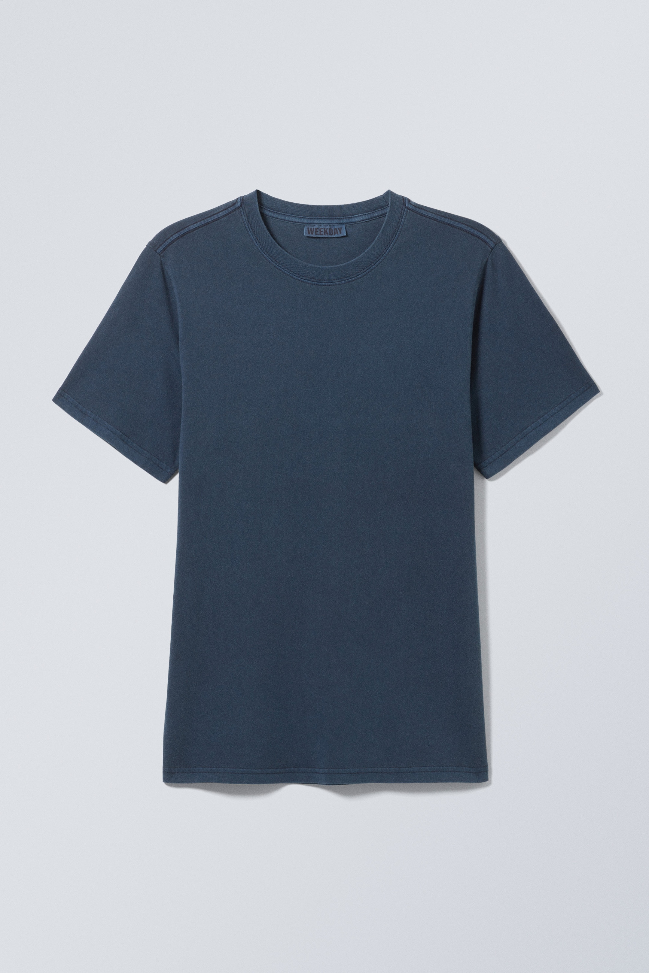 Verwaschenes Dunkelblau - Mittelschweres Standard-T-Shirt - 0