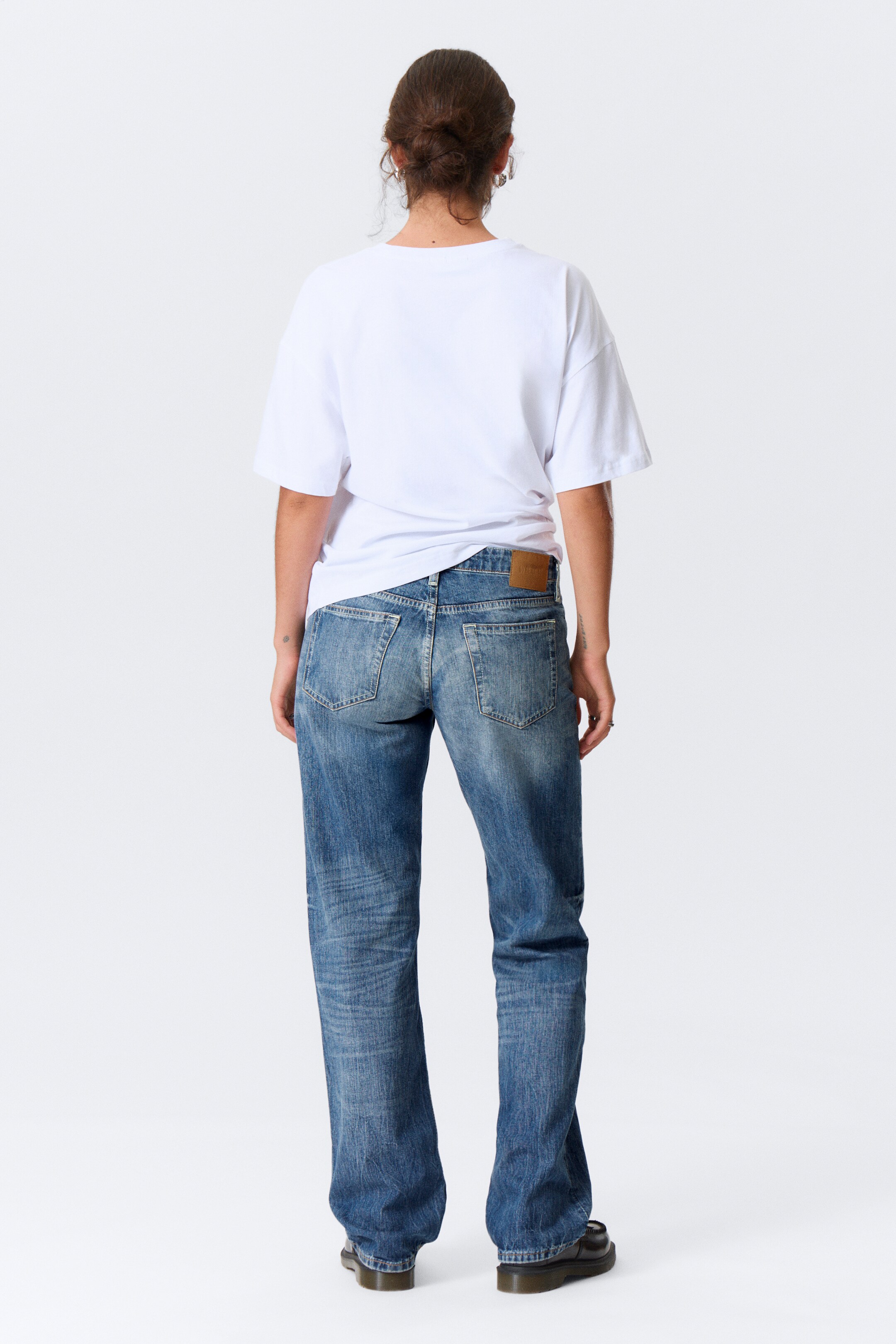 Größeres Bild ansehen: Arrow Low Waist Regular Straight Leg Jeans - Board Blue - Mittelblau - Ladies | H&M DE 10