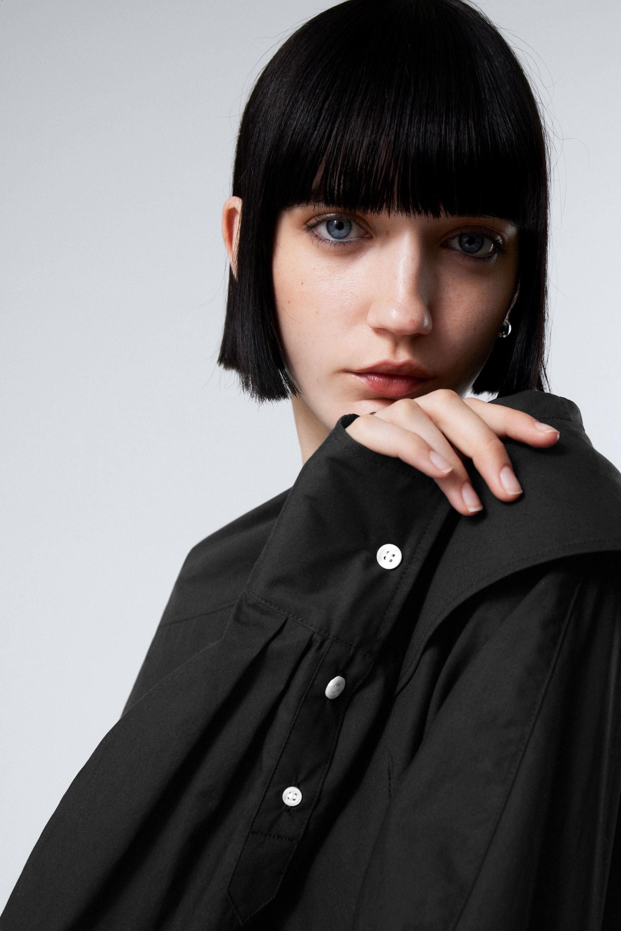 Black - Back-to-front Sculptural Shirt - 2