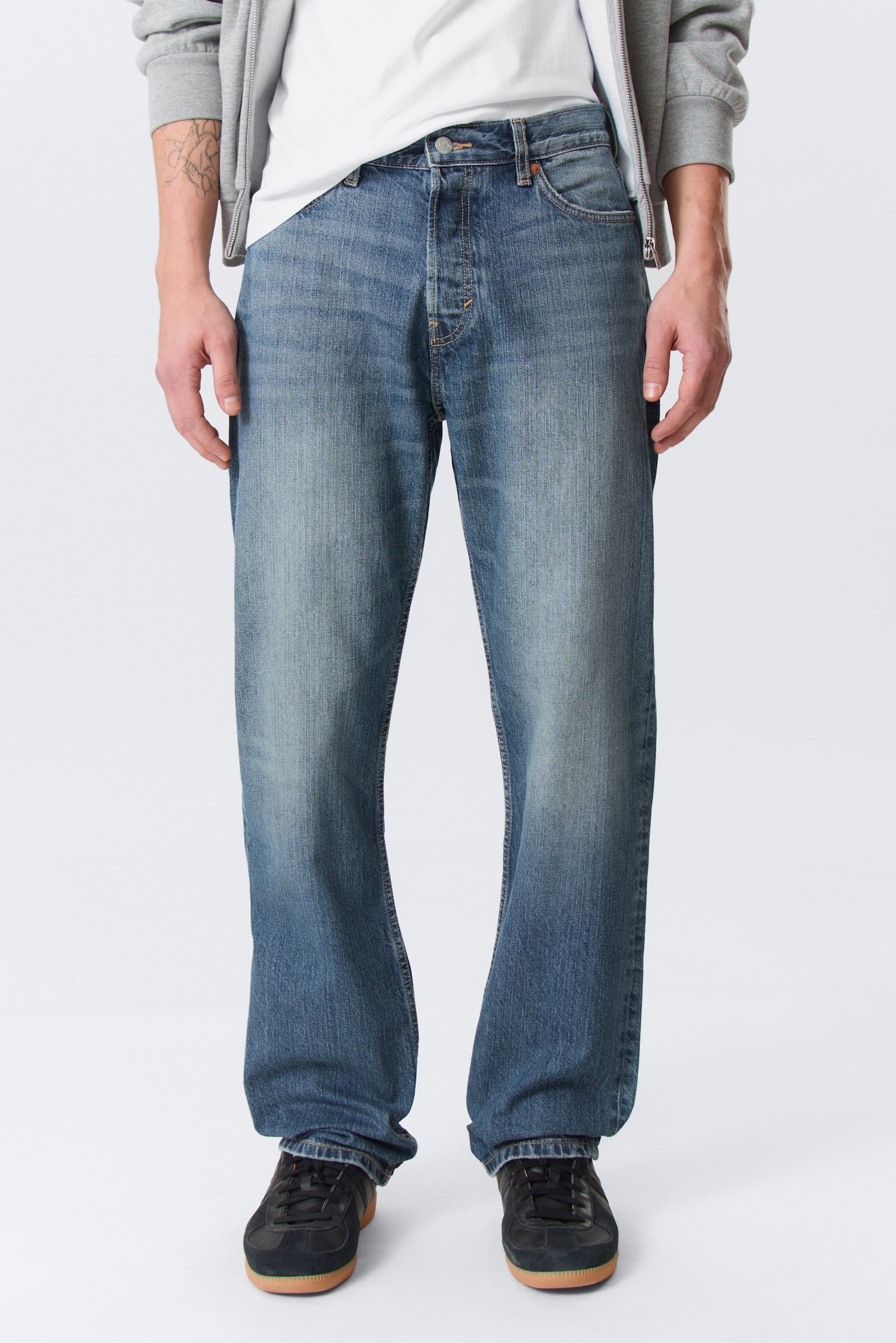 Space Mid Waist Relaxed Straight Leg Jeans - Radio Blue - Mittelblau/Second Blue - Mittelblau/Tuned Black - Schwarz/Risso Black - Schwarz/Blue Stream - Mittelblau/Morgenblau - Dunkelblau/Iron Blue/Kourtney Blue - Dunkelblau - 3