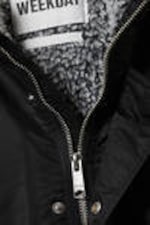Schwarz - Gefütterte Parka-Jacke aus Nylon - 2