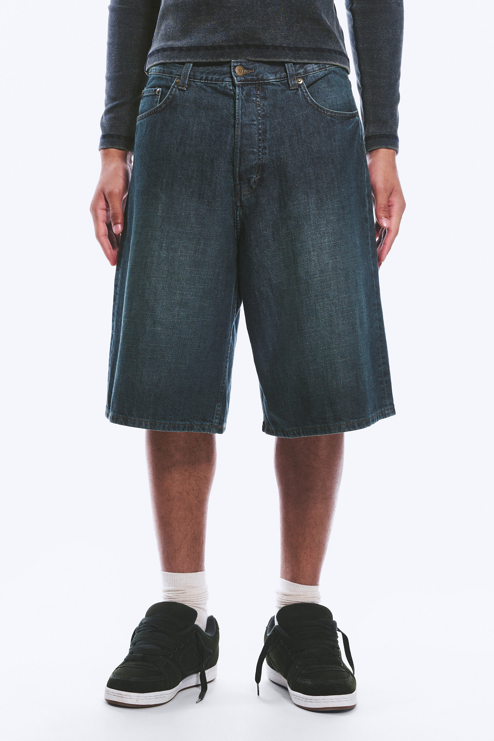 astro mid rise loose baggy denim shorts - Lake Blue - Medium Blue