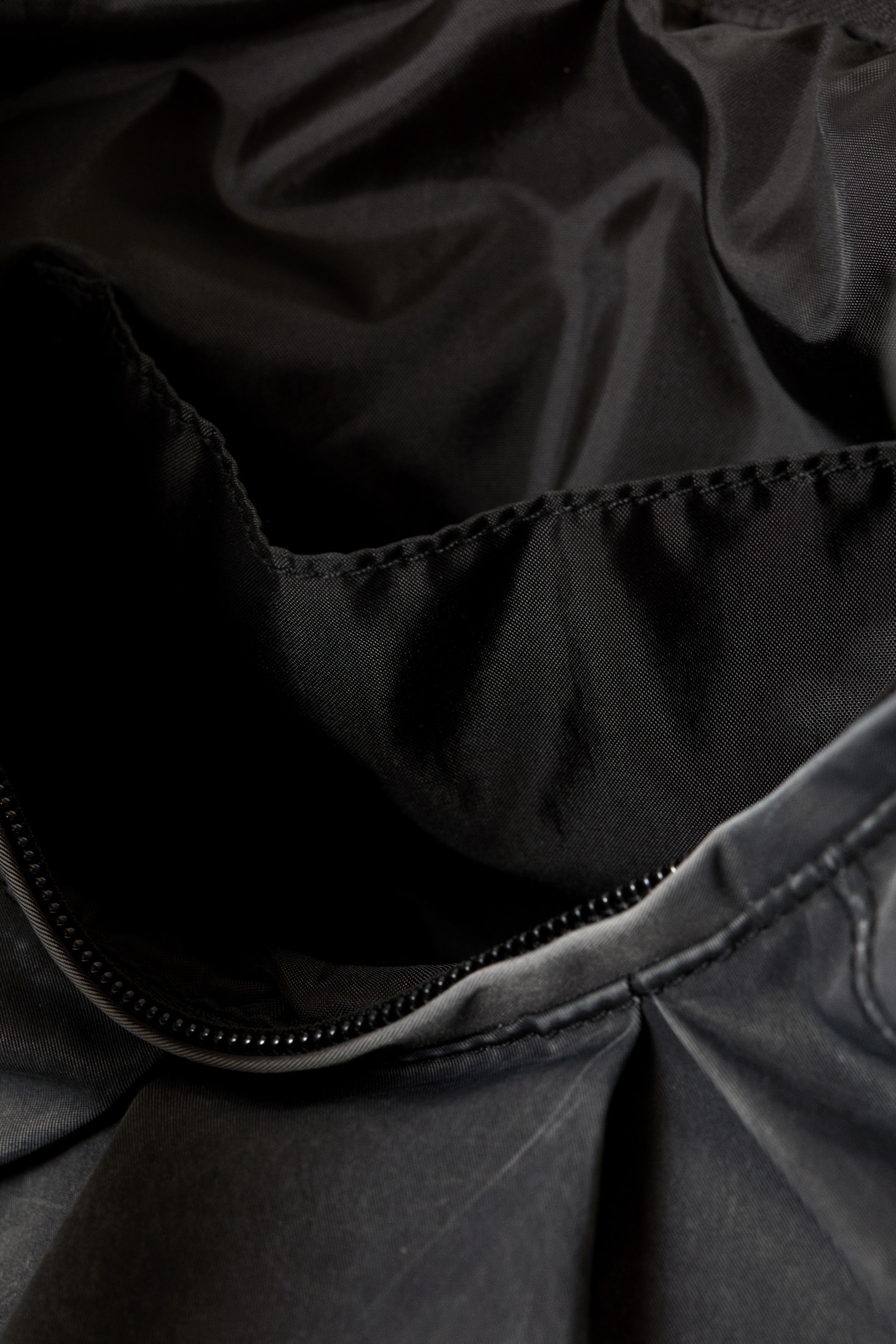 RUCHED CROSSBODY BAG - Black - 4